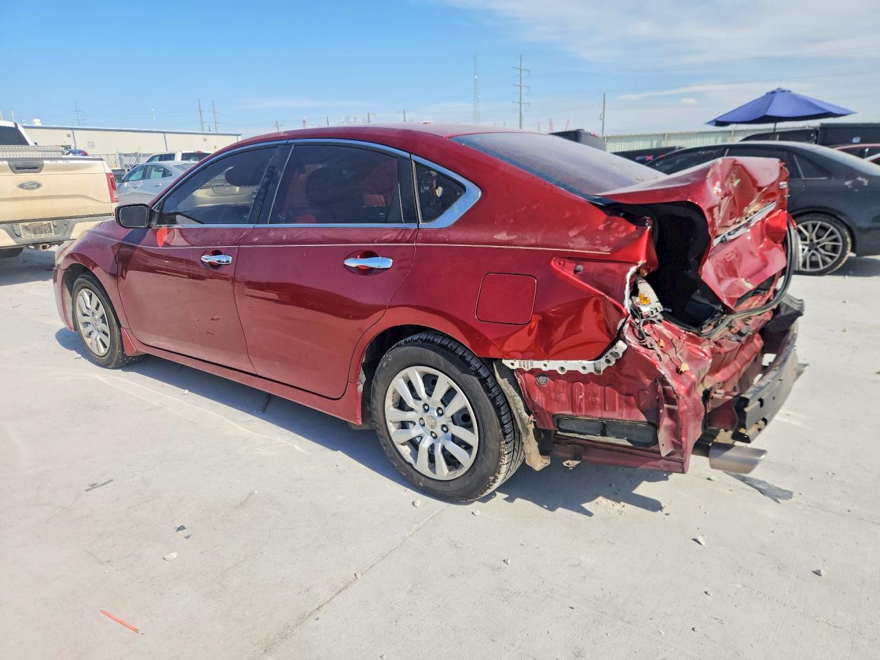 2015 Nissan Altima 2.5 S Red vin: 1N4AL3AP6FN380892