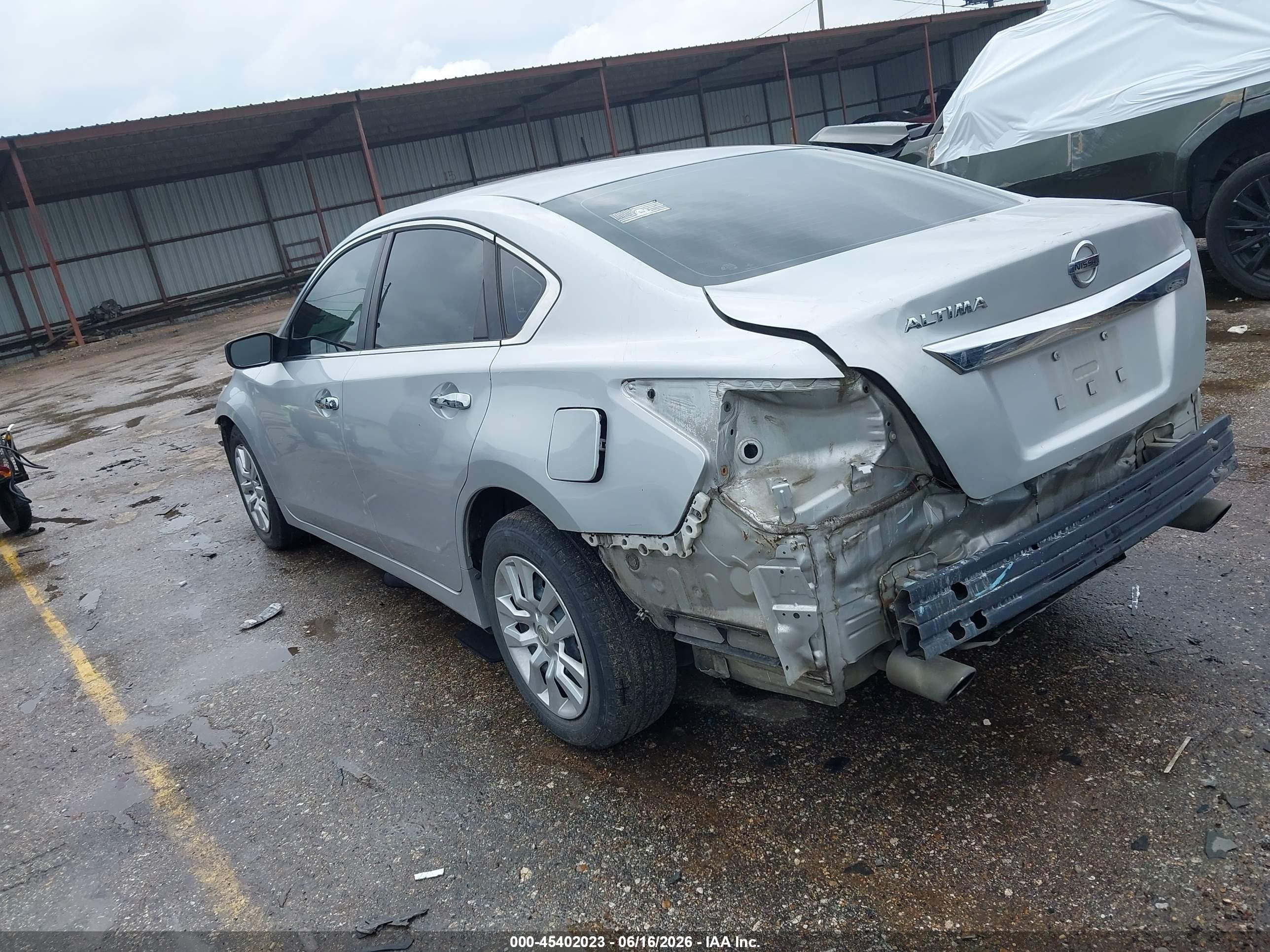 2015 Nissan Altima 2.5/2.5 S/2.5 Sl/2.5 Sv Silver vin: 1N4AL3AP6FN384070