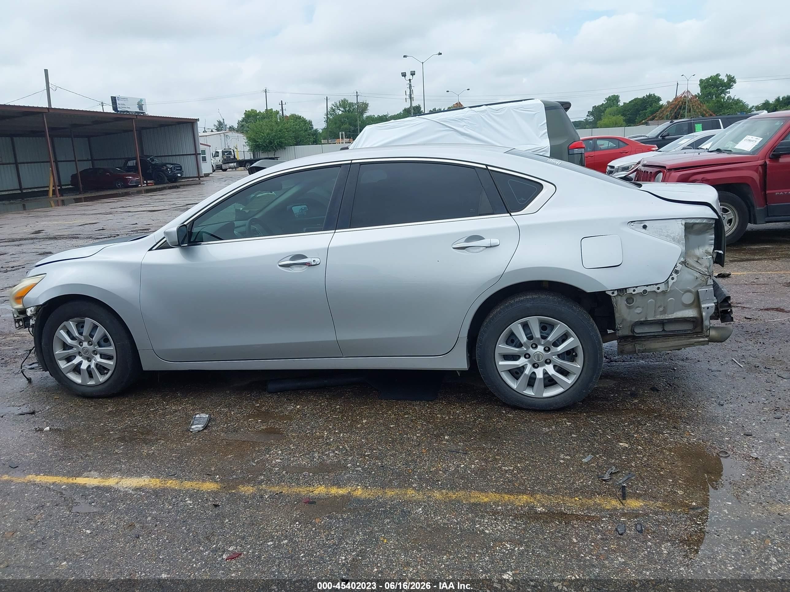 2015 Nissan Altima 2.5/2.5 S/2.5 Sl/2.5 Sv Silver vin: 1N4AL3AP6FN384070