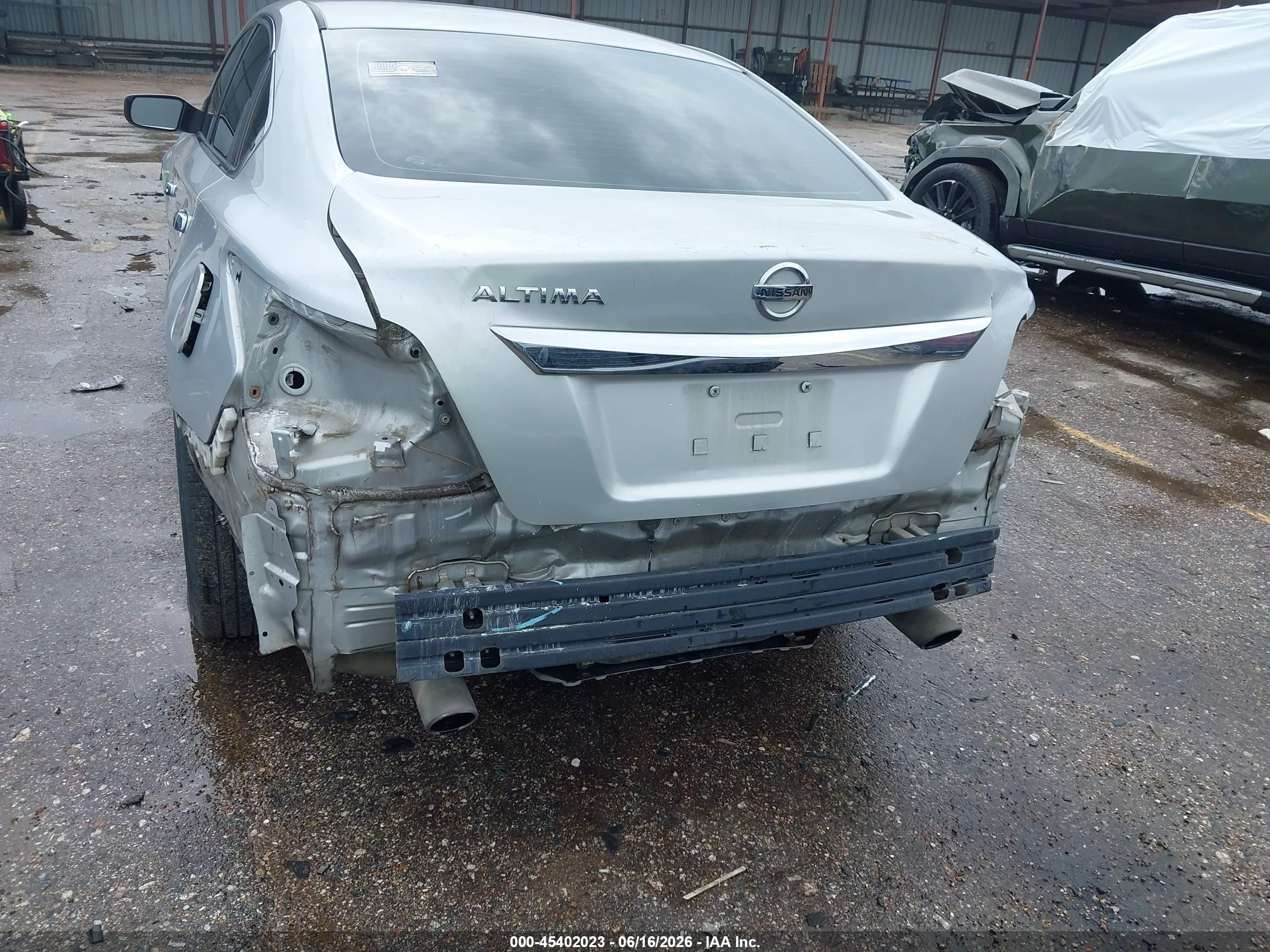 2015 Nissan Altima 2.5/2.5 S/2.5 Sl/2.5 Sv Silver vin: 1N4AL3AP6FN384070