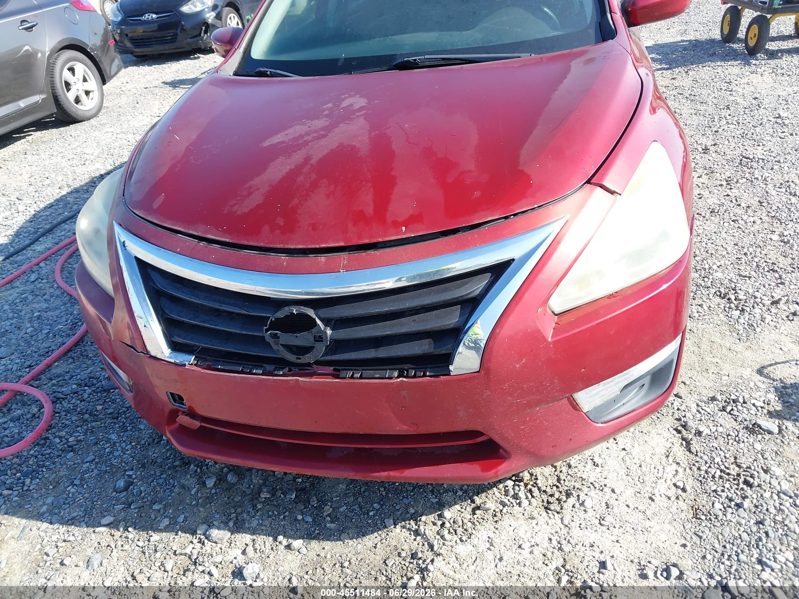 2015 Nissan Altima 2.5/2.5 S/2.5 Sl/2.5 Sv Red vin: 1N4AL3AP6FN384974