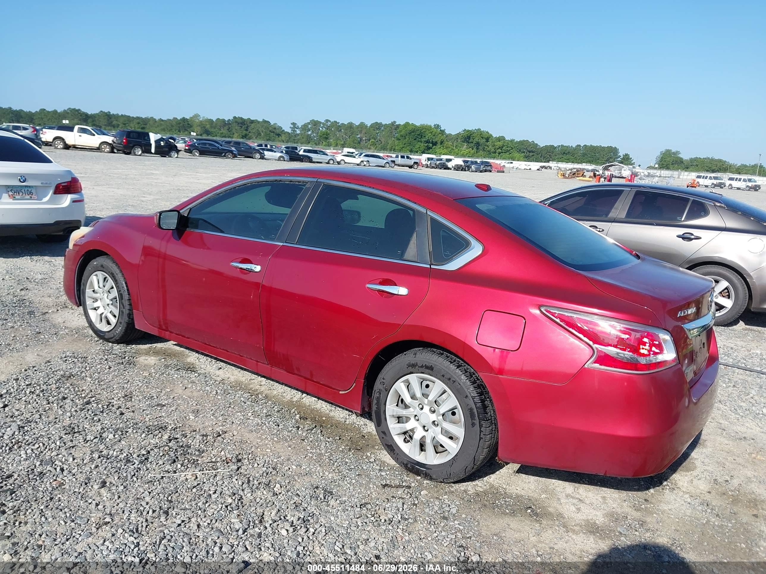 2015 Nissan Altima 2.5/2.5 S/2.5 Sl/2.5 Sv Red vin: 1N4AL3AP6FN384974