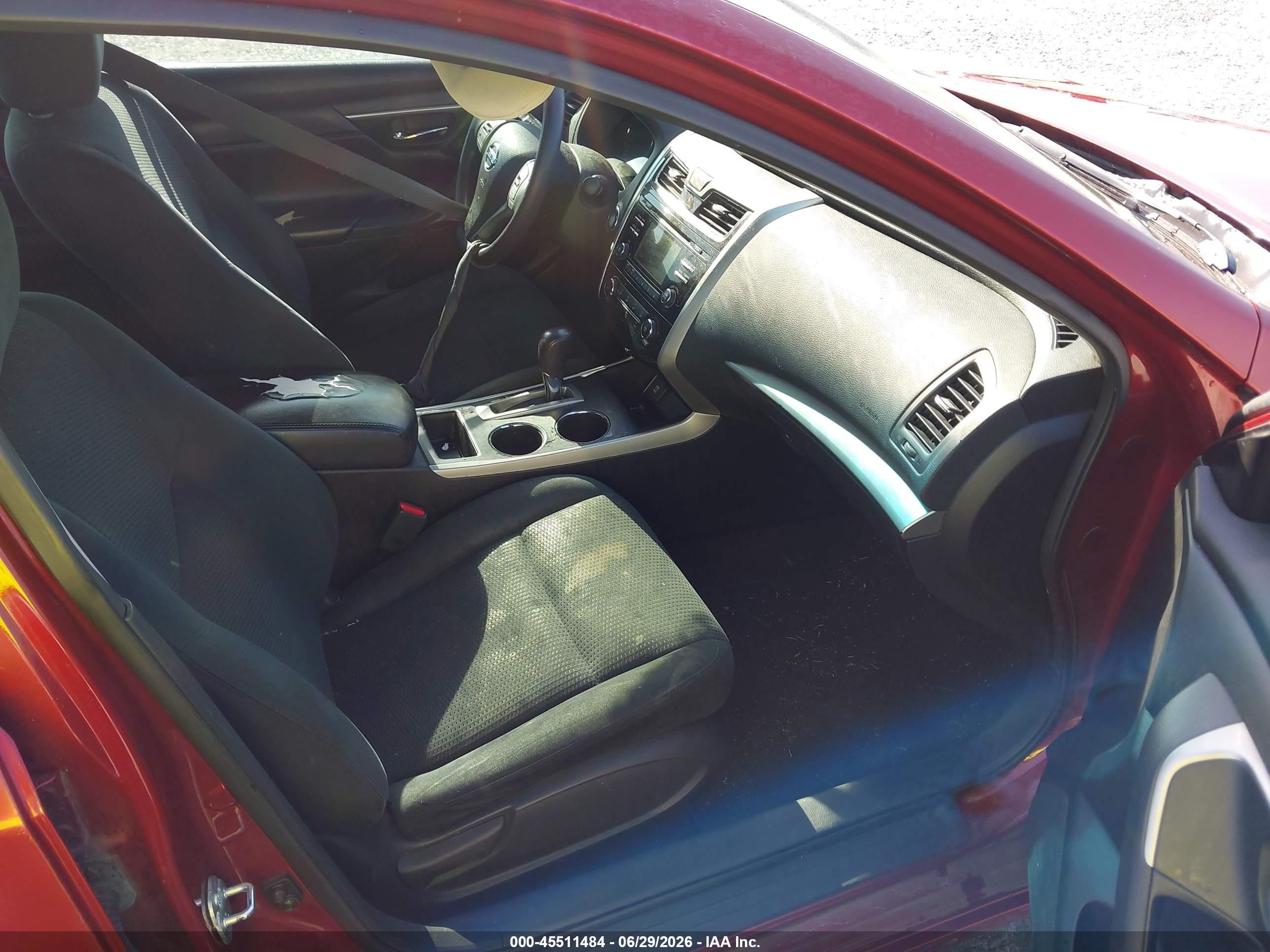 2015 Nissan Altima 2.5/2.5 S/2.5 Sl/2.5 Sv Red vin: 1N4AL3AP6FN384974