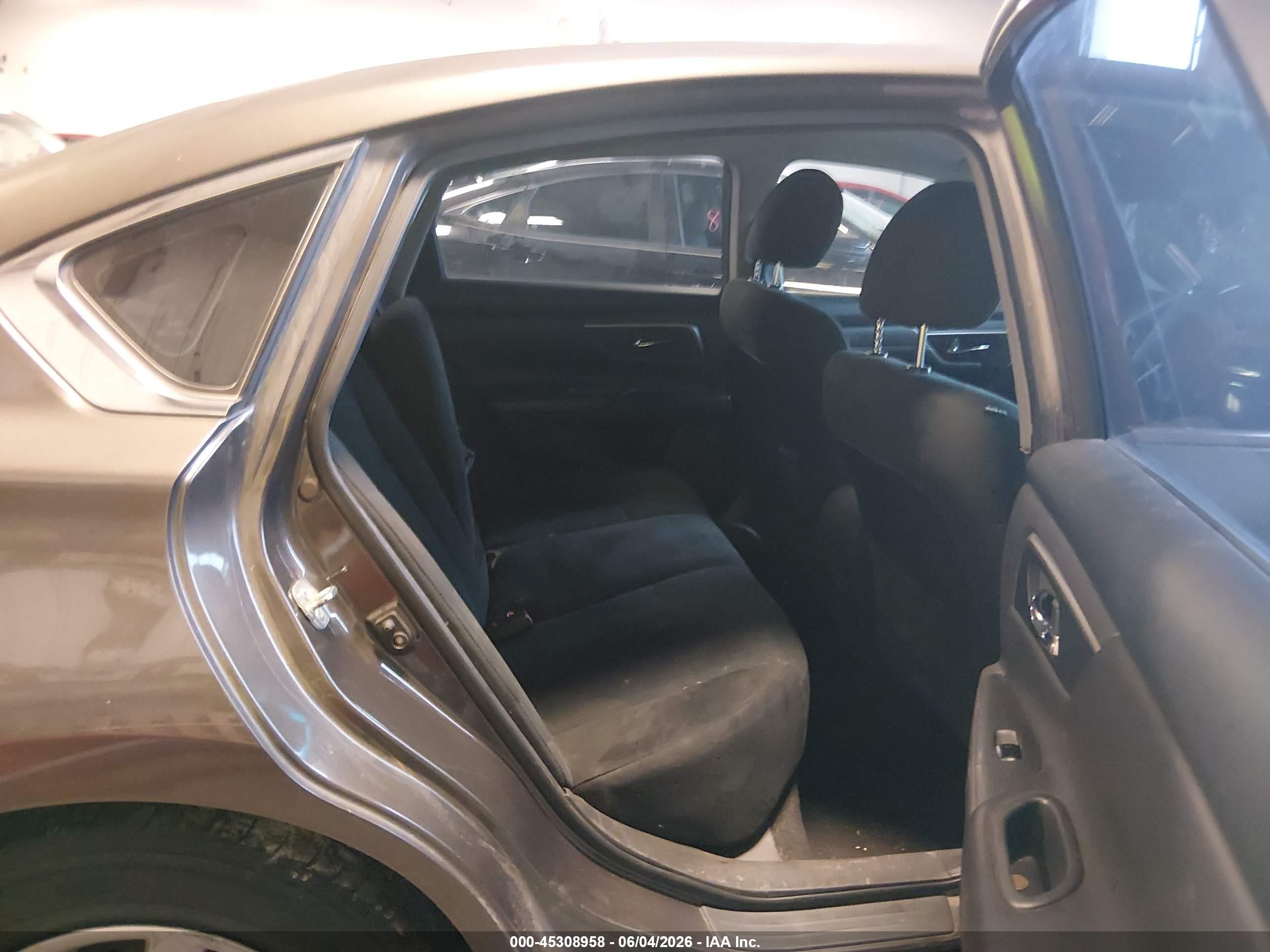 2015 Nissan Altima 2.5 S Gray vin: 1N4AL3AP6FN388751