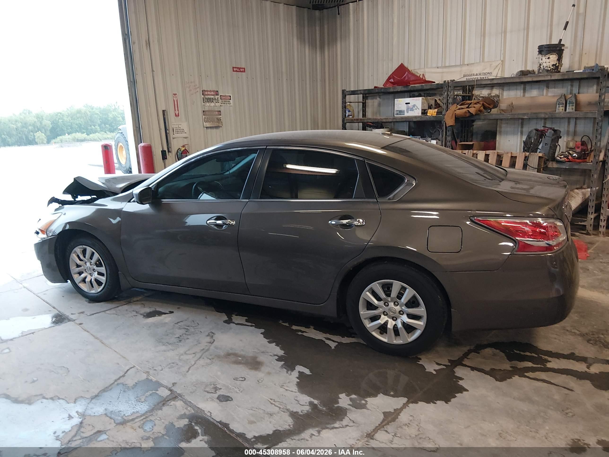 2015 Nissan Altima 2.5 S Gray vin: 1N4AL3AP6FN388751