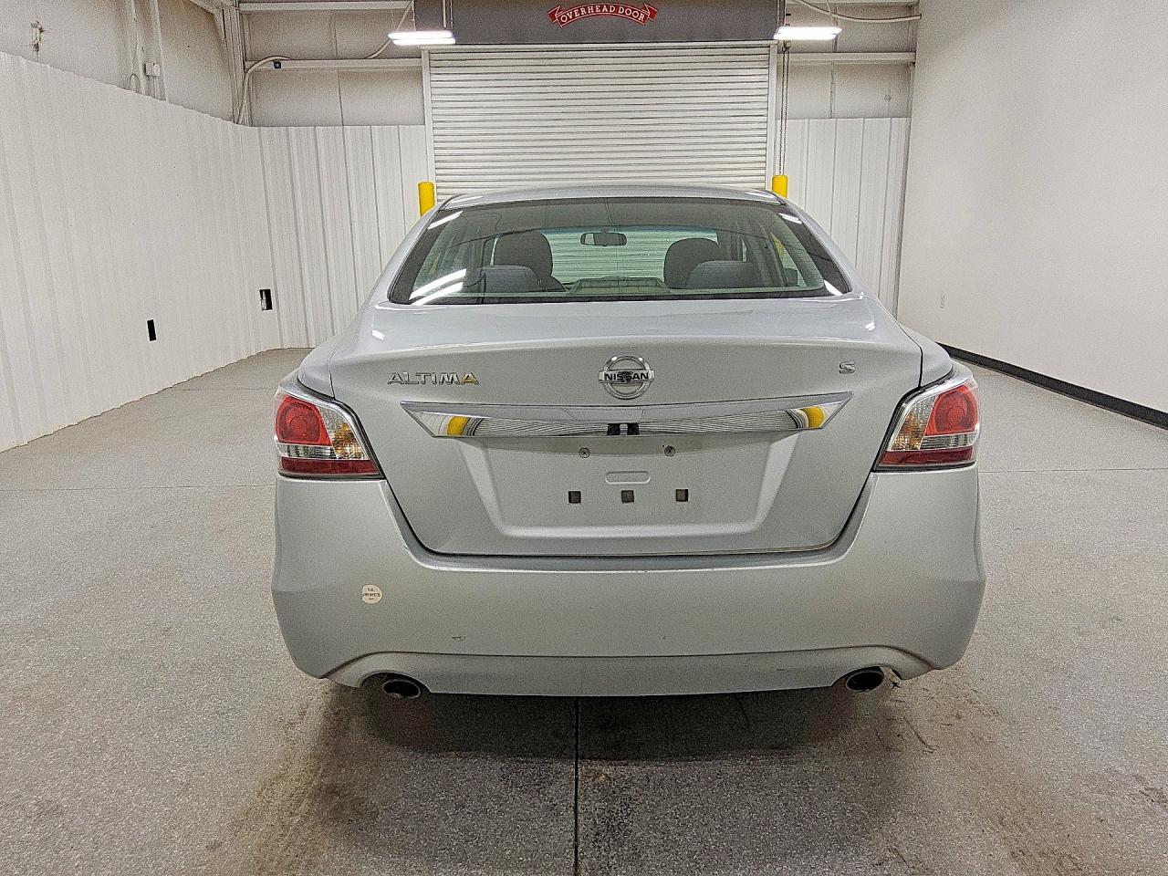 2015 Nissan Altima 2.5 S Silver vin: 1N4AL3AP6FN389687