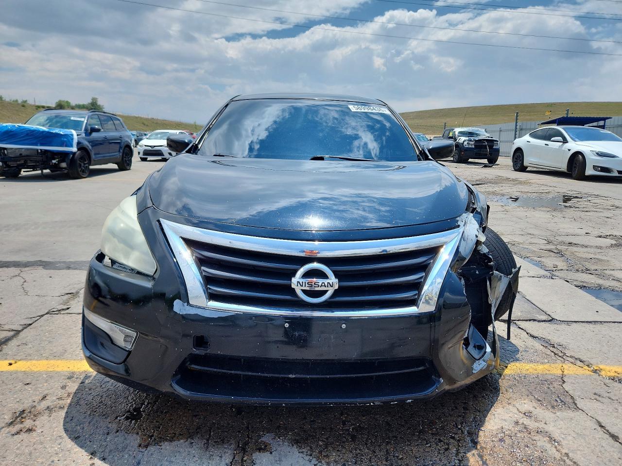 2015 Nissan Altima 2.5 S Черный vin: 1N4AL3AP6FN389916