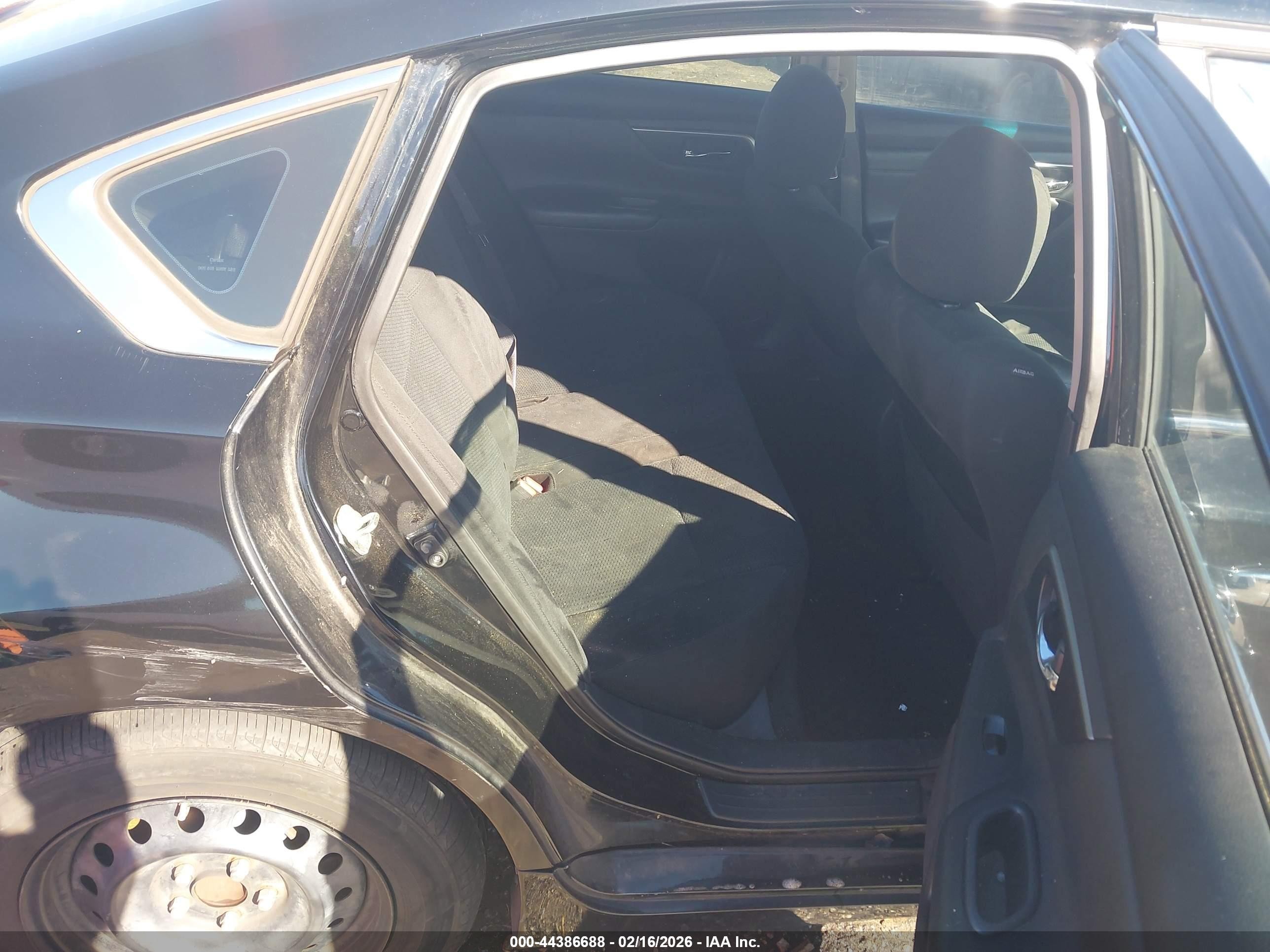 2015 Nissan Altima 2.5 S Black vin: 1N4AL3AP6FN400574