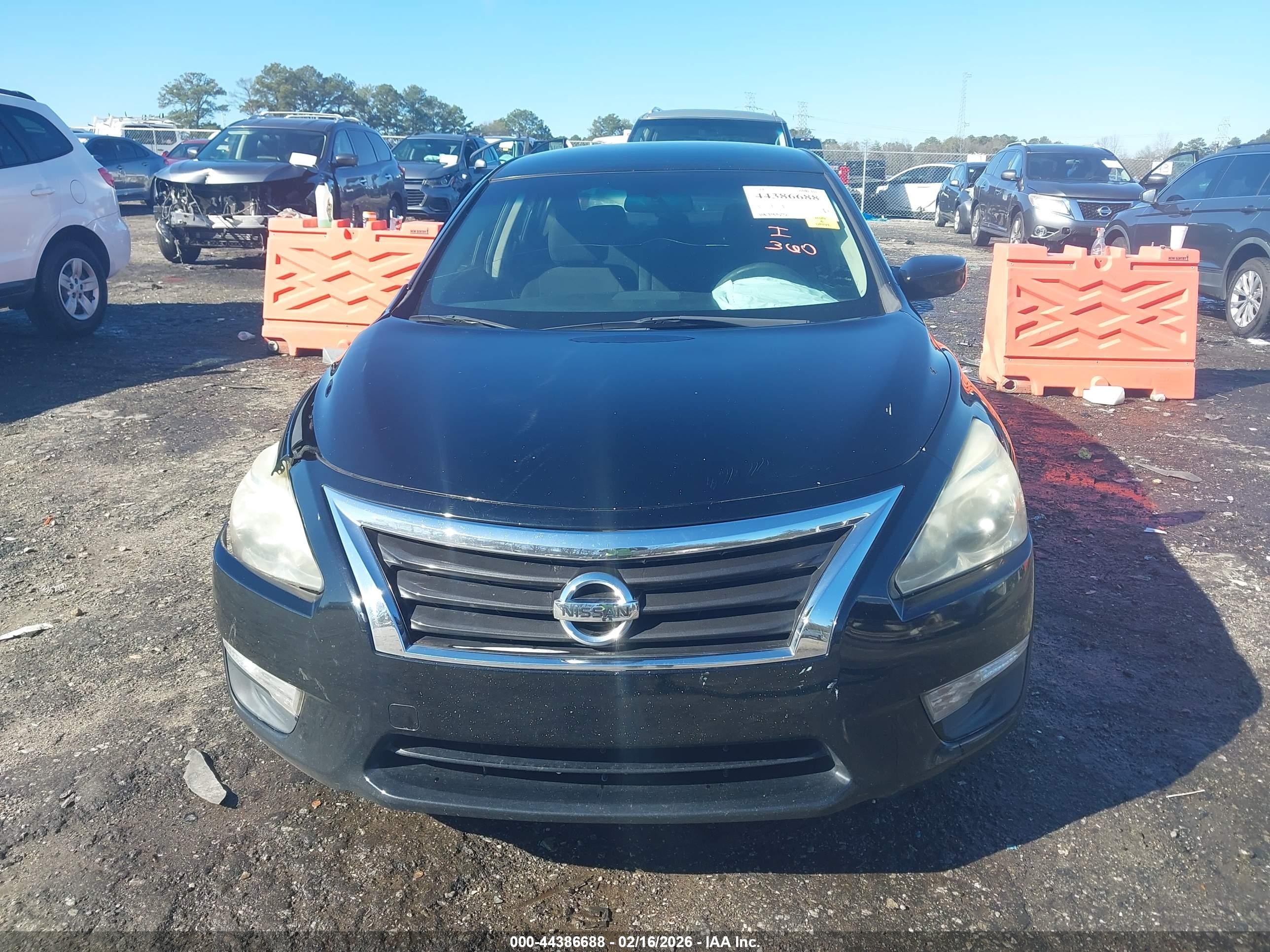 2015 Nissan Altima 2.5 S Black vin: 1N4AL3AP6FN400574