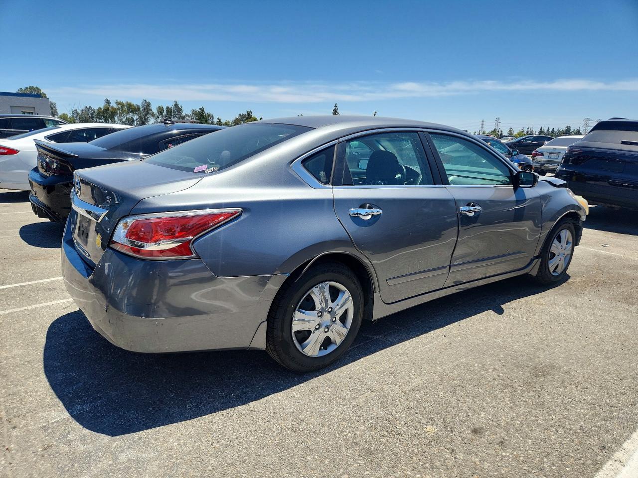 2015 Nissan Altima 2.5 S Gray vin: 1N4AL3AP6FN873424