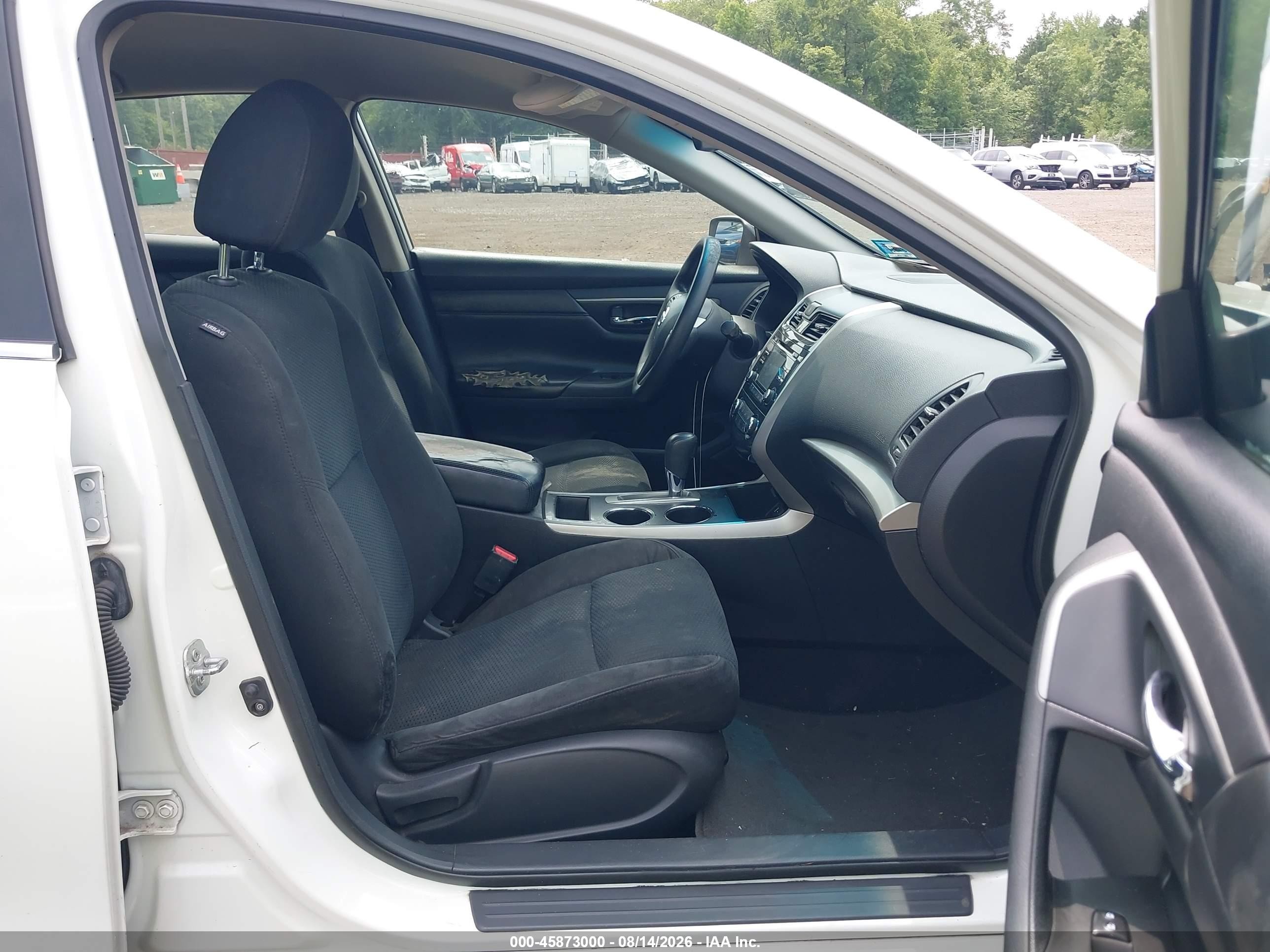 2015 Nissan Altima 2.5/2.5 S/2.5 Sl/2.5 Sv White vin: 1N4AL3AP6FN879370