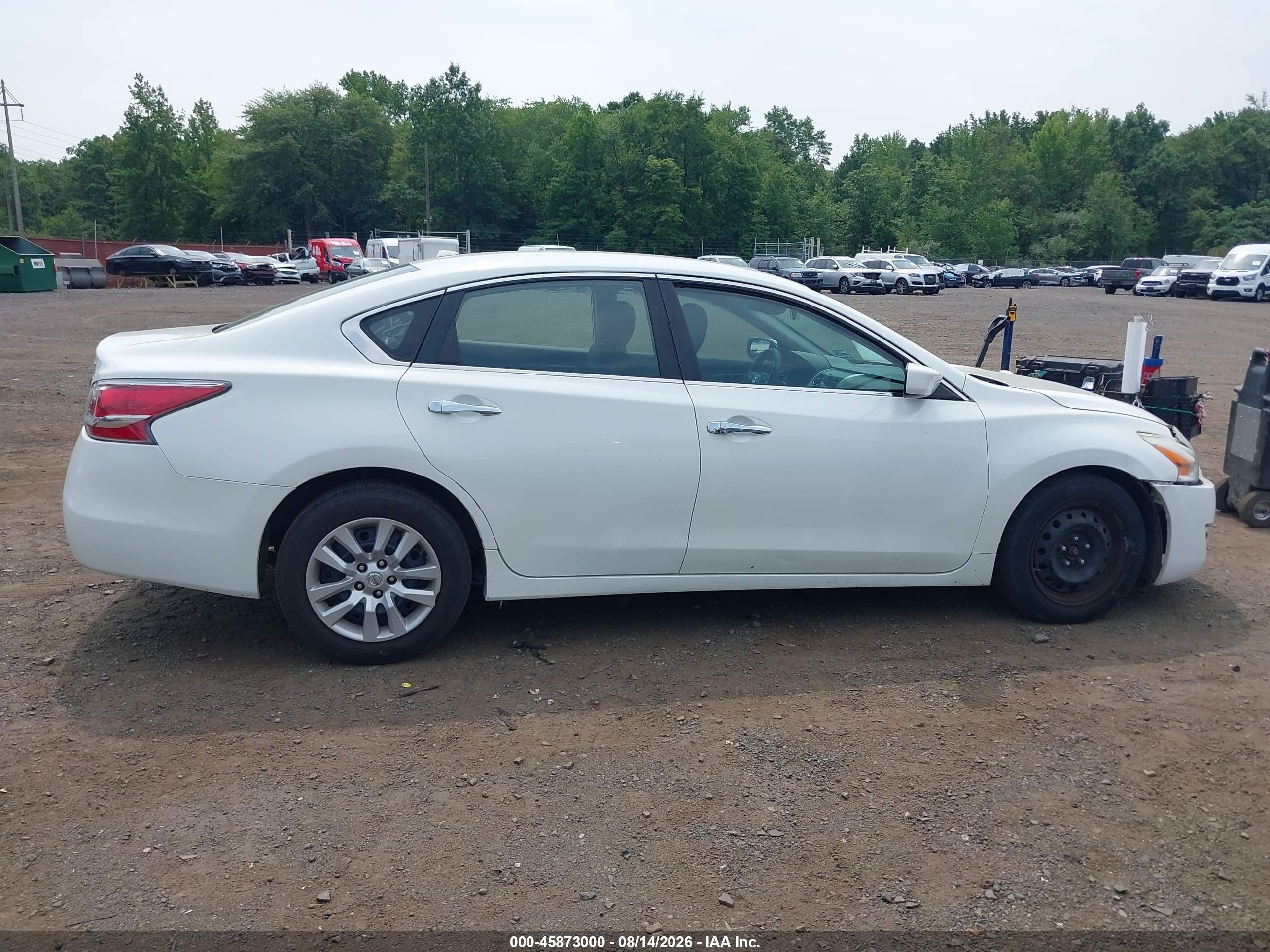 2015 Nissan Altima 2.5/2.5 S/2.5 Sl/2.5 Sv White vin: 1N4AL3AP6FN879370