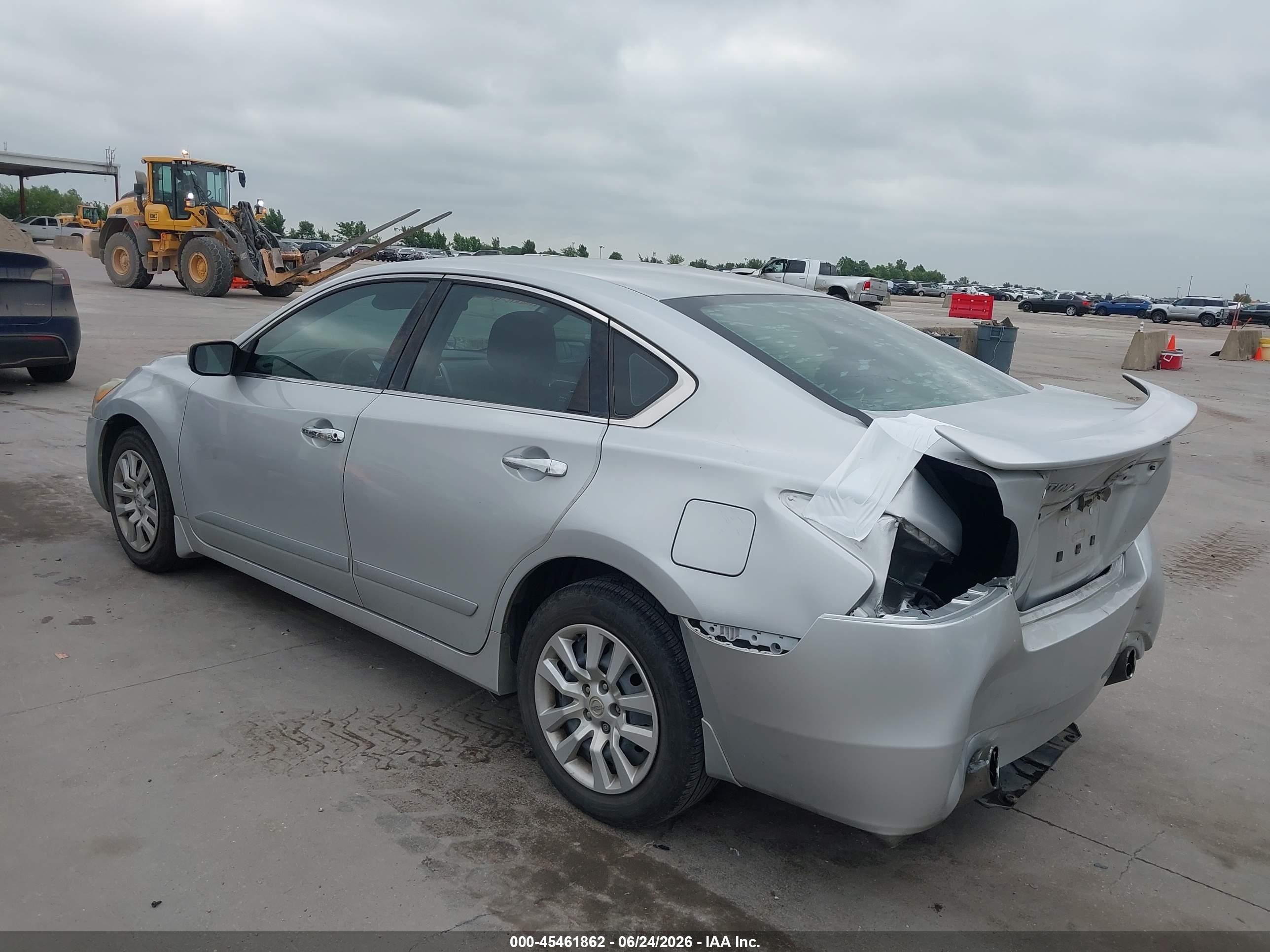 2015 Nissan Altima 2.5 S Серебряный vin: 1N4AL3AP6FN880261