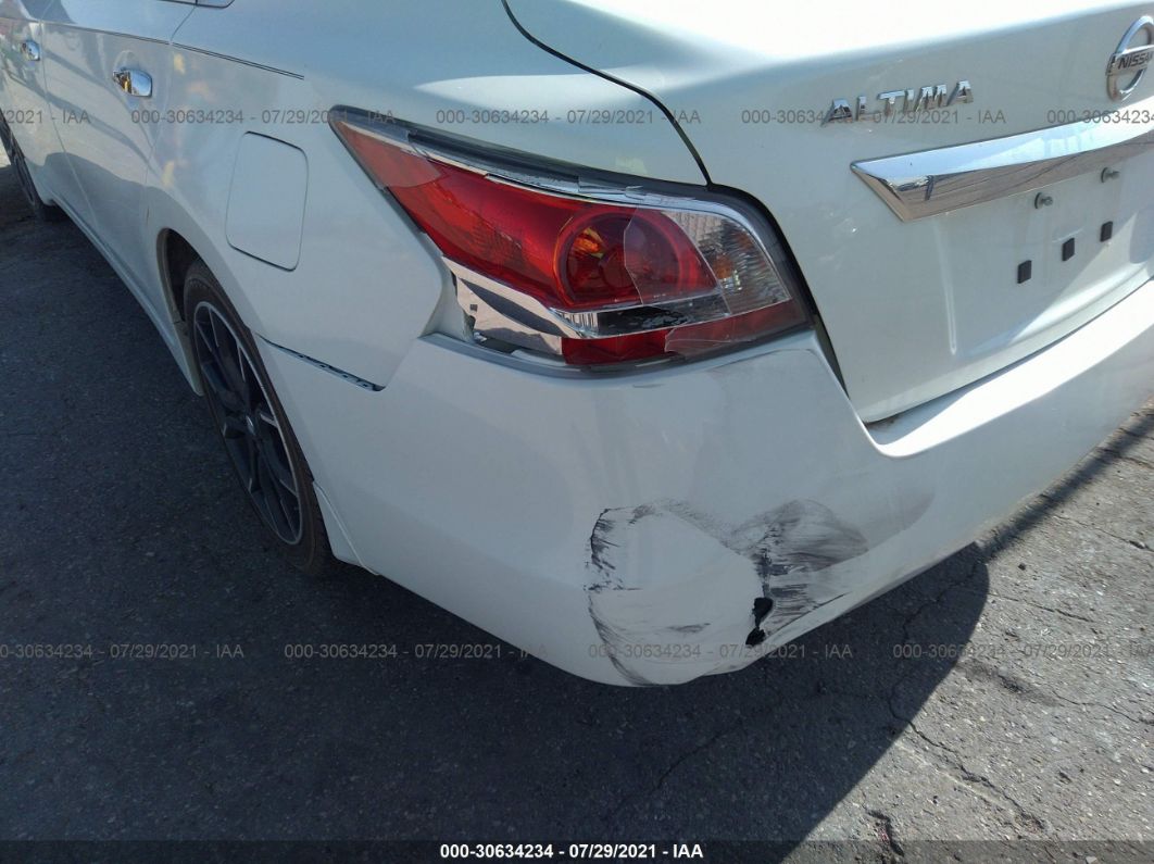 2015 Nissan Altima 2.5 S White vin: 1N4AL3AP6FN890224