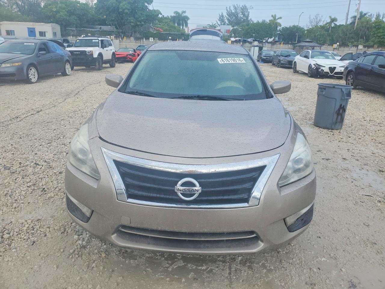 2015 Nissan Altima 2.5 S Gold vin: 1N4AL3AP6FN891325