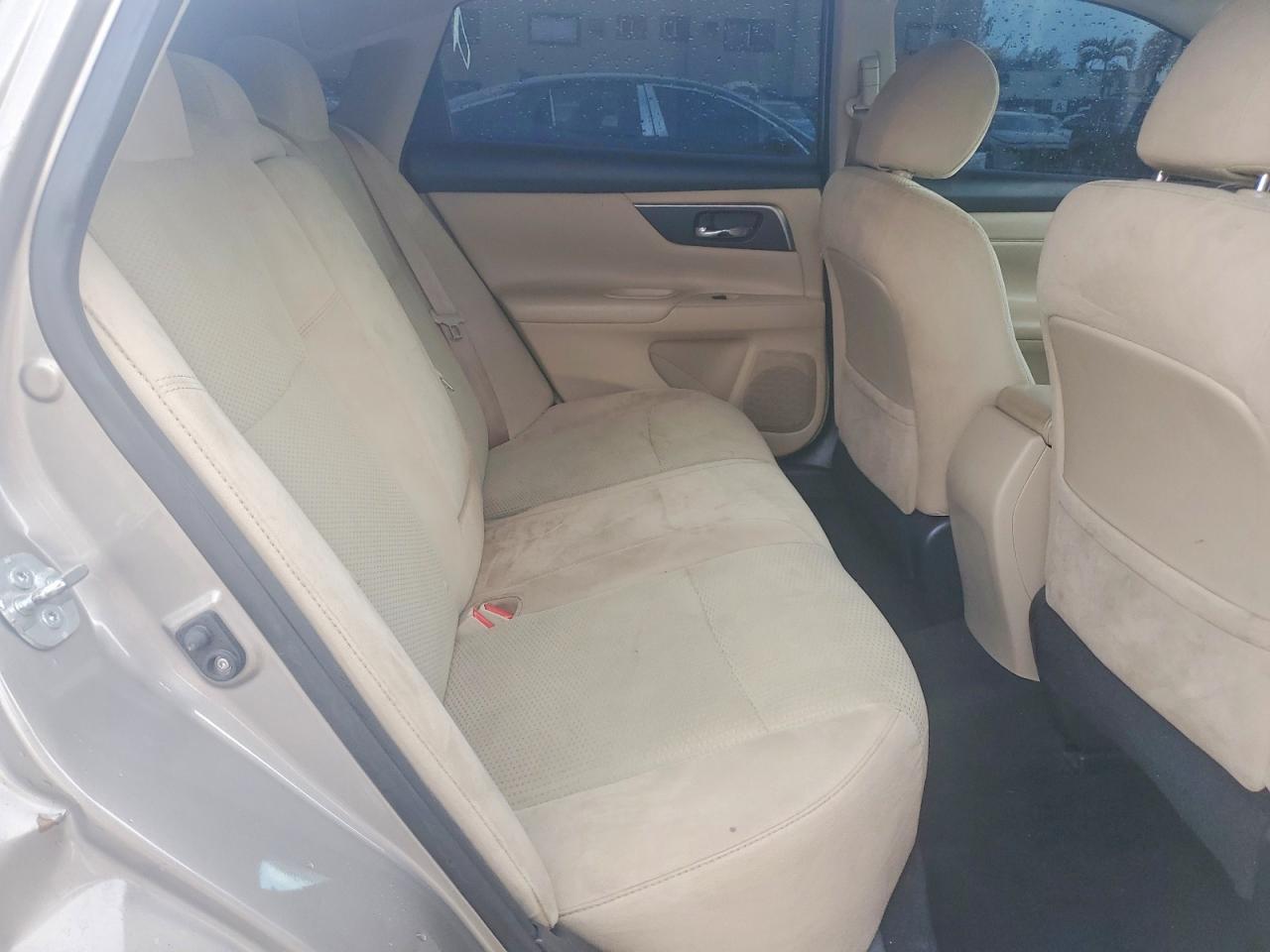 2015 Nissan Altima 2.5 S Gold vin: 1N4AL3AP6FN891325