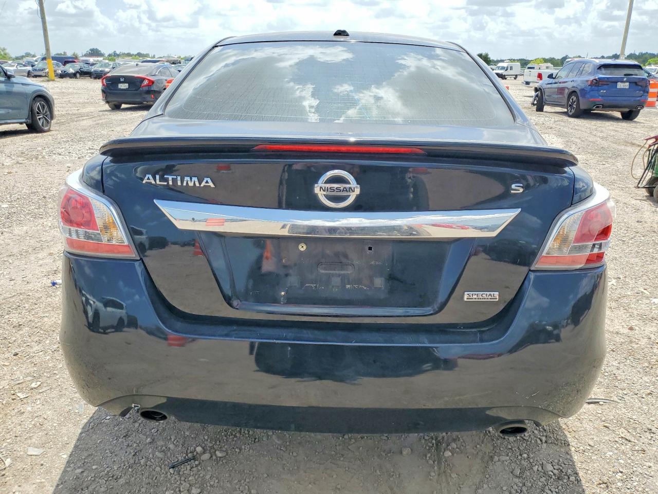 2015 Nissan Altima 2.5 S Black vin: 1N4AL3AP6FN899344