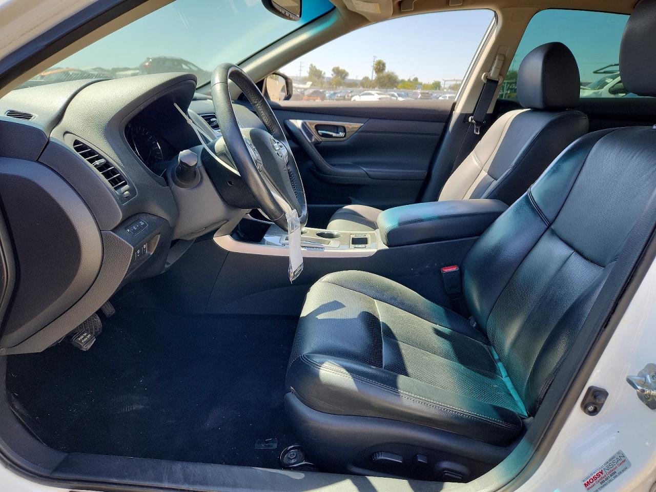 2015 Nissan Altima 2.5 Sl Белый vin: 1N4AL3AP6FN919284