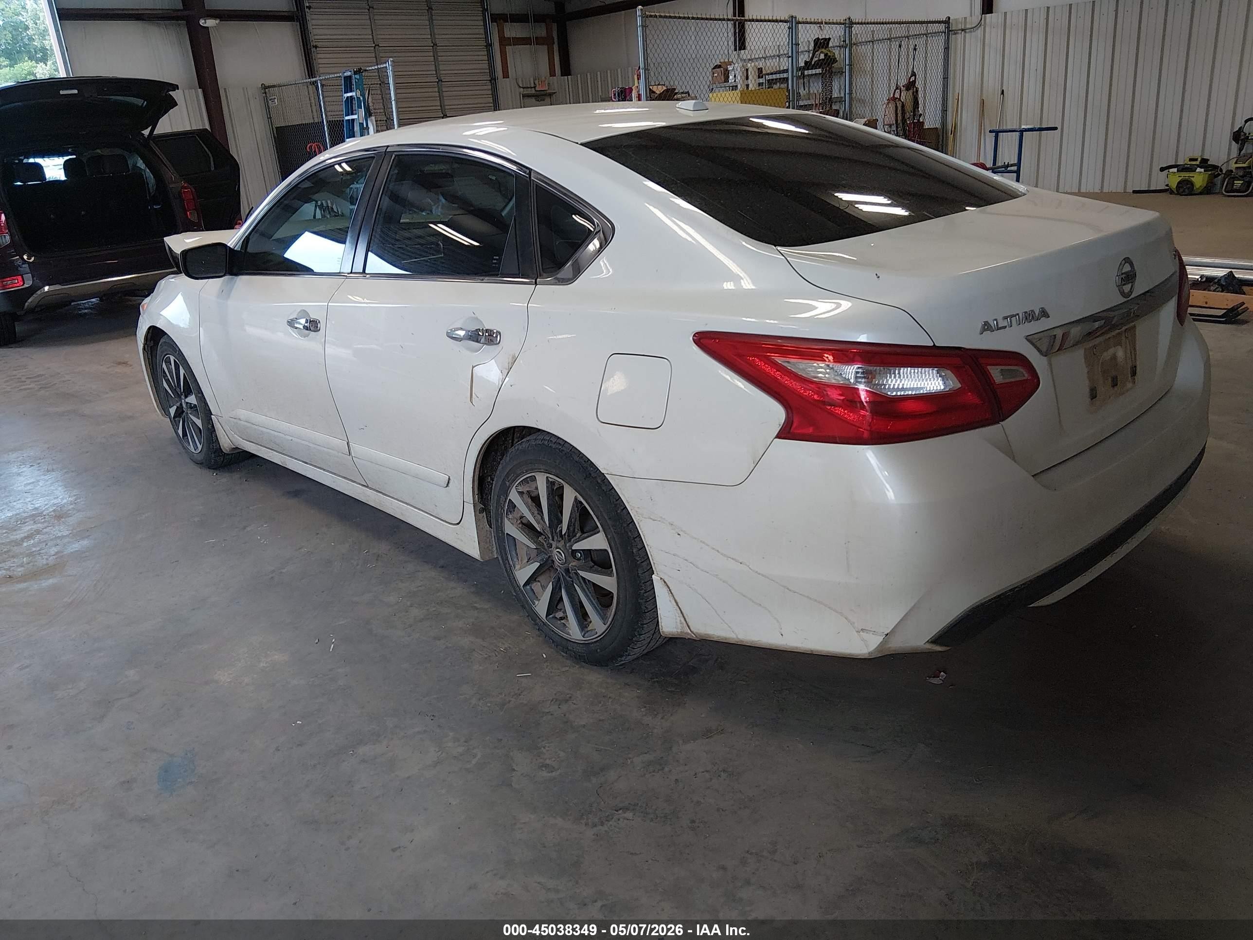 2016 Nissan Altima 2.5 Sv White vin: 1N4AL3AP6GC241696