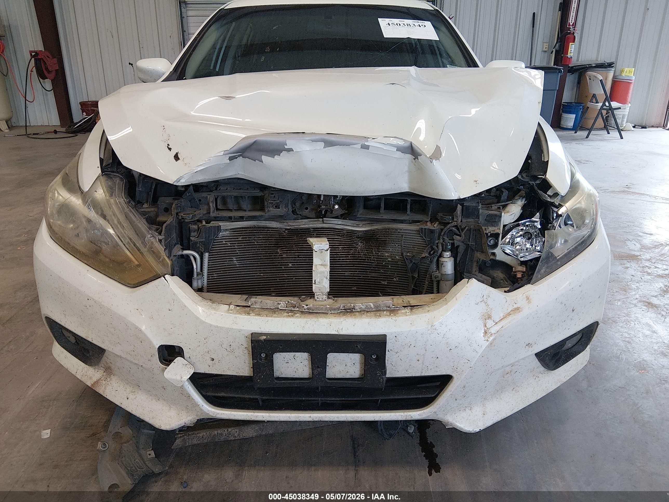2016 Nissan Altima 2.5 Sv White vin: 1N4AL3AP6GC241696