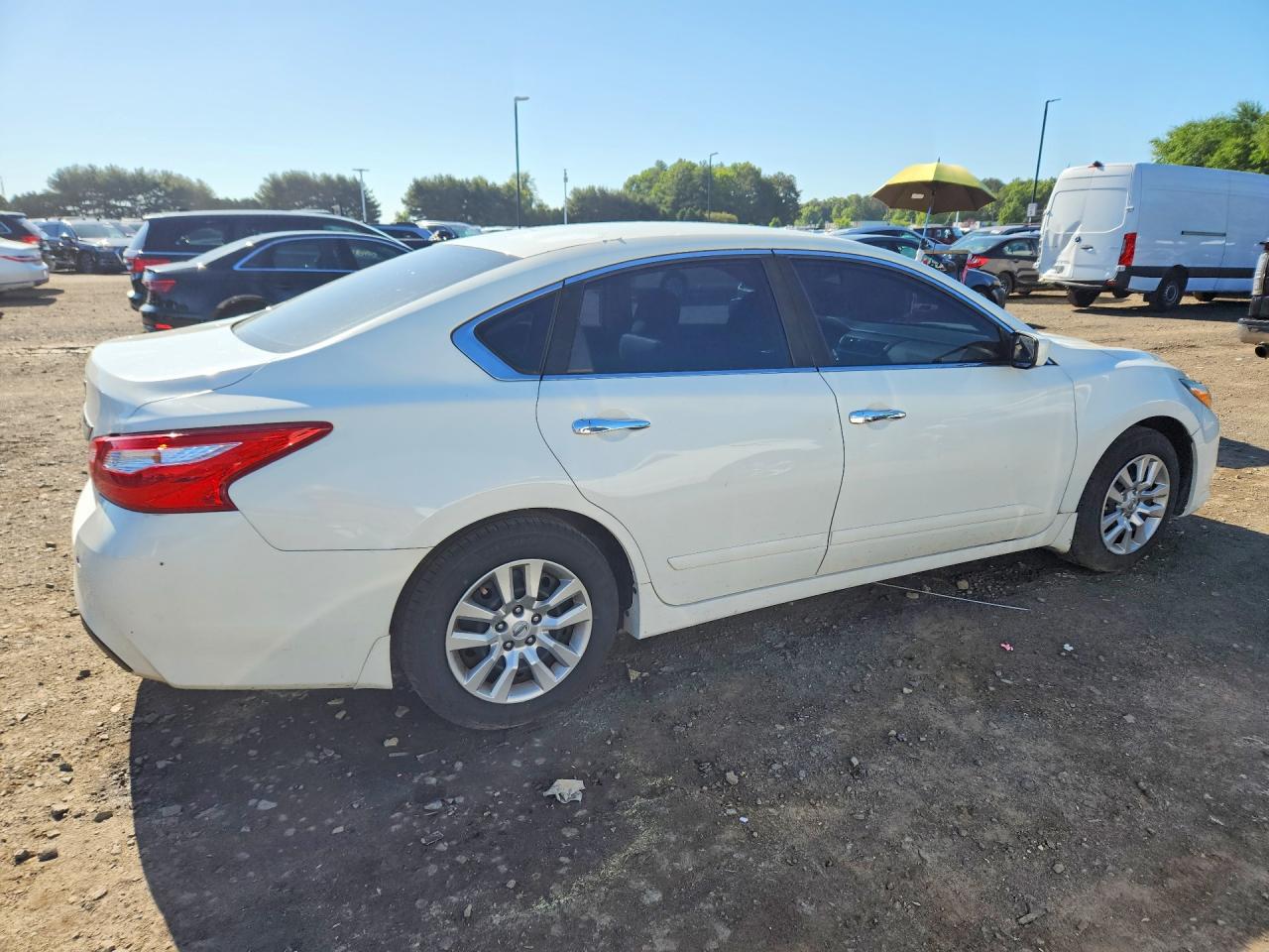 2016 Nissan Altima 2.5 S White vin: 1N4AL3AP6GN343441