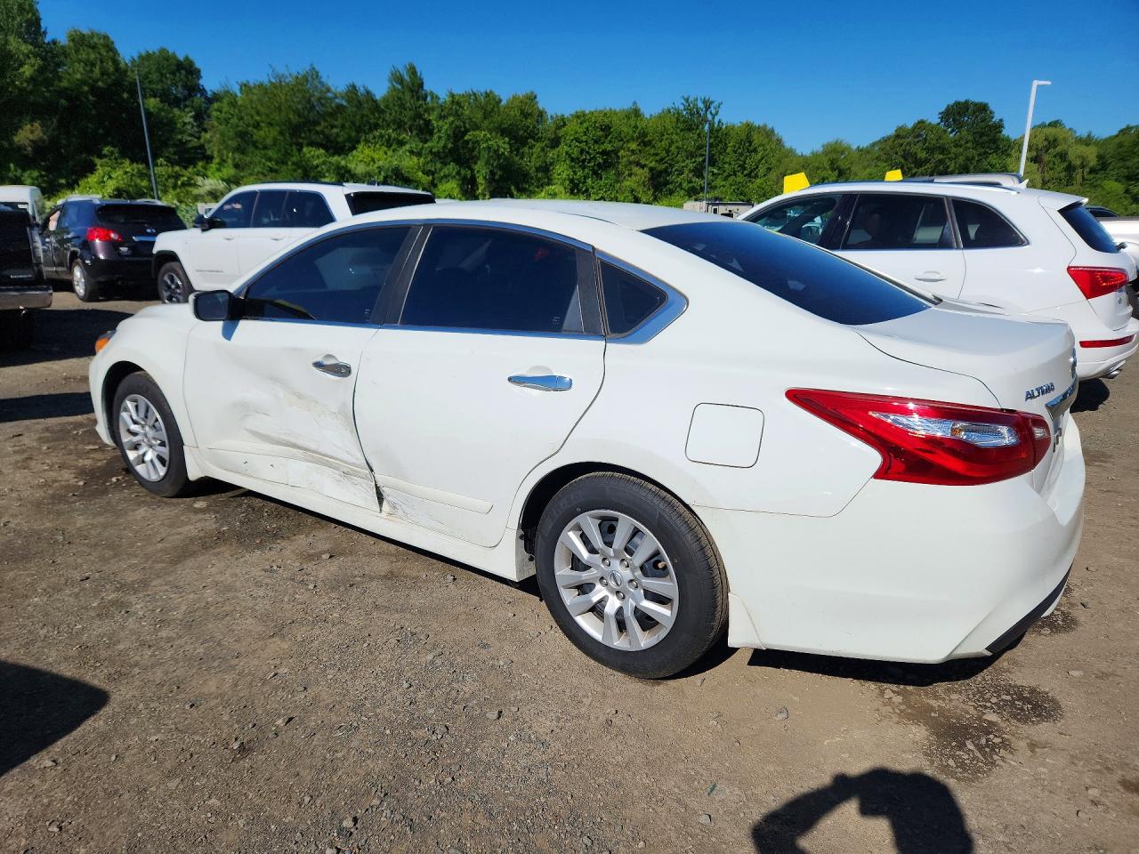 2016 Nissan Altima 2.5 S White vin: 1N4AL3AP6GN343441