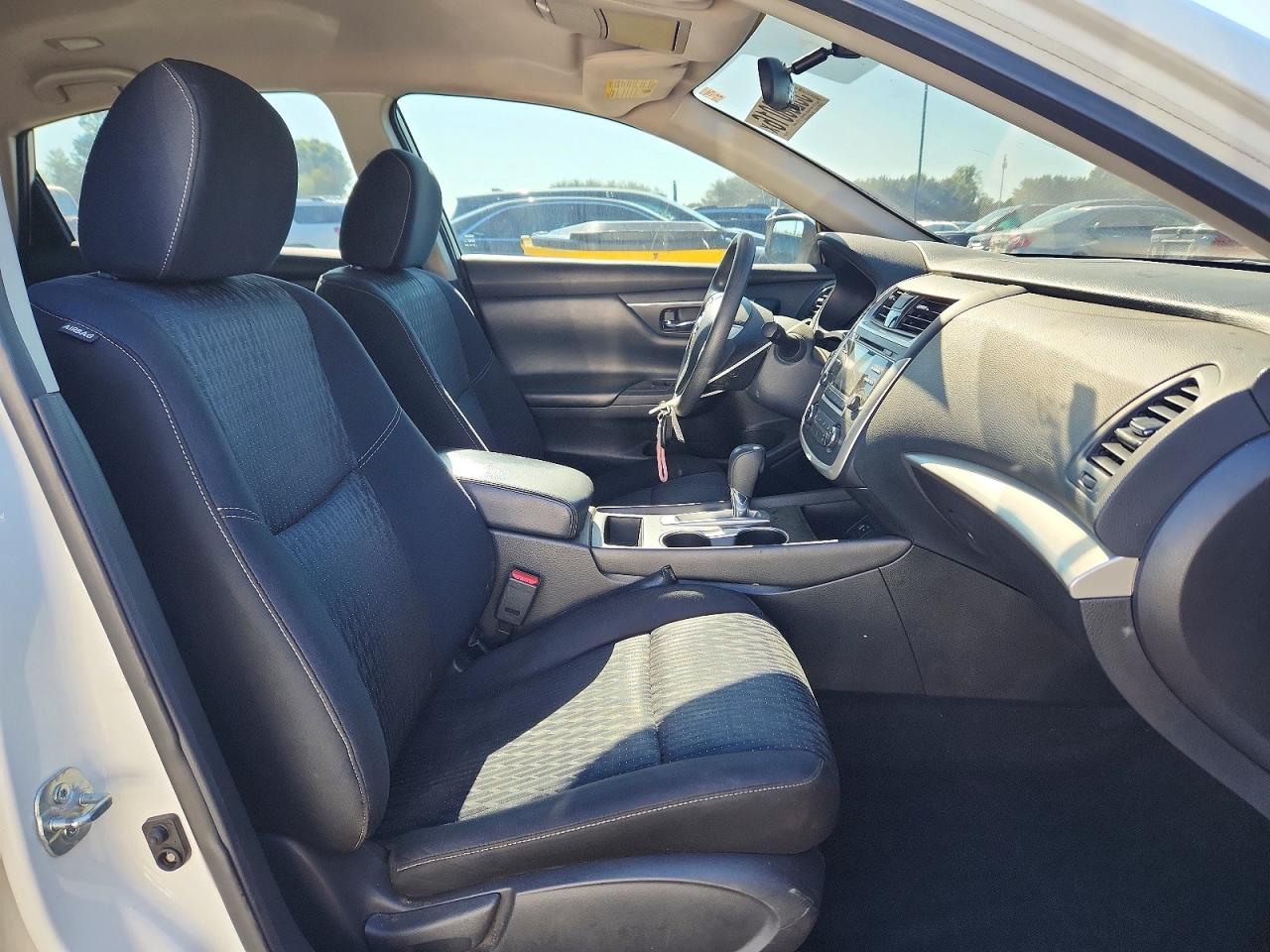 2016 Nissan Altima 2.5 S White vin: 1N4AL3AP6GN343441