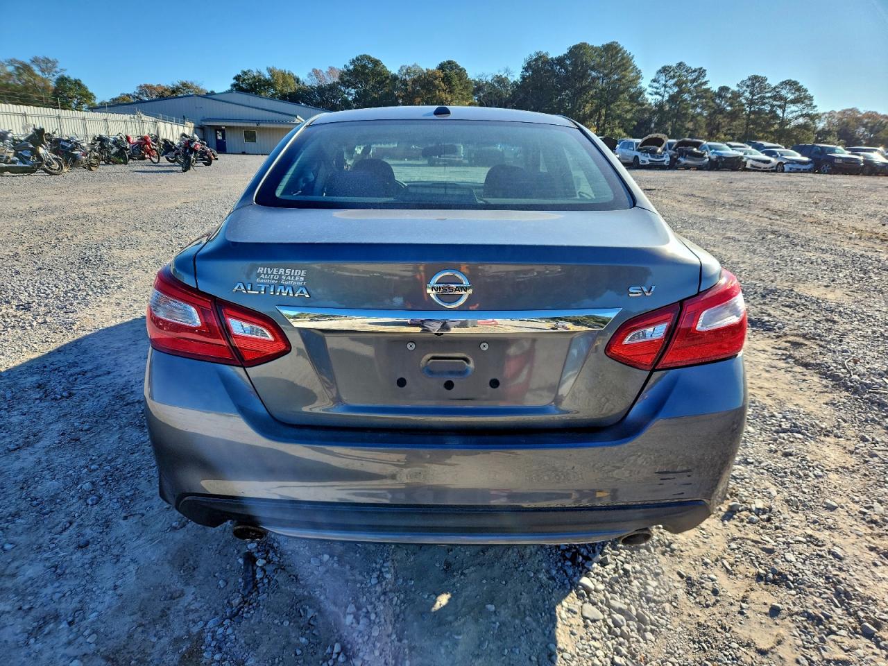 2017 Nissan Altima 2.5 Silver vin: 1N4AL3AP6HC192694