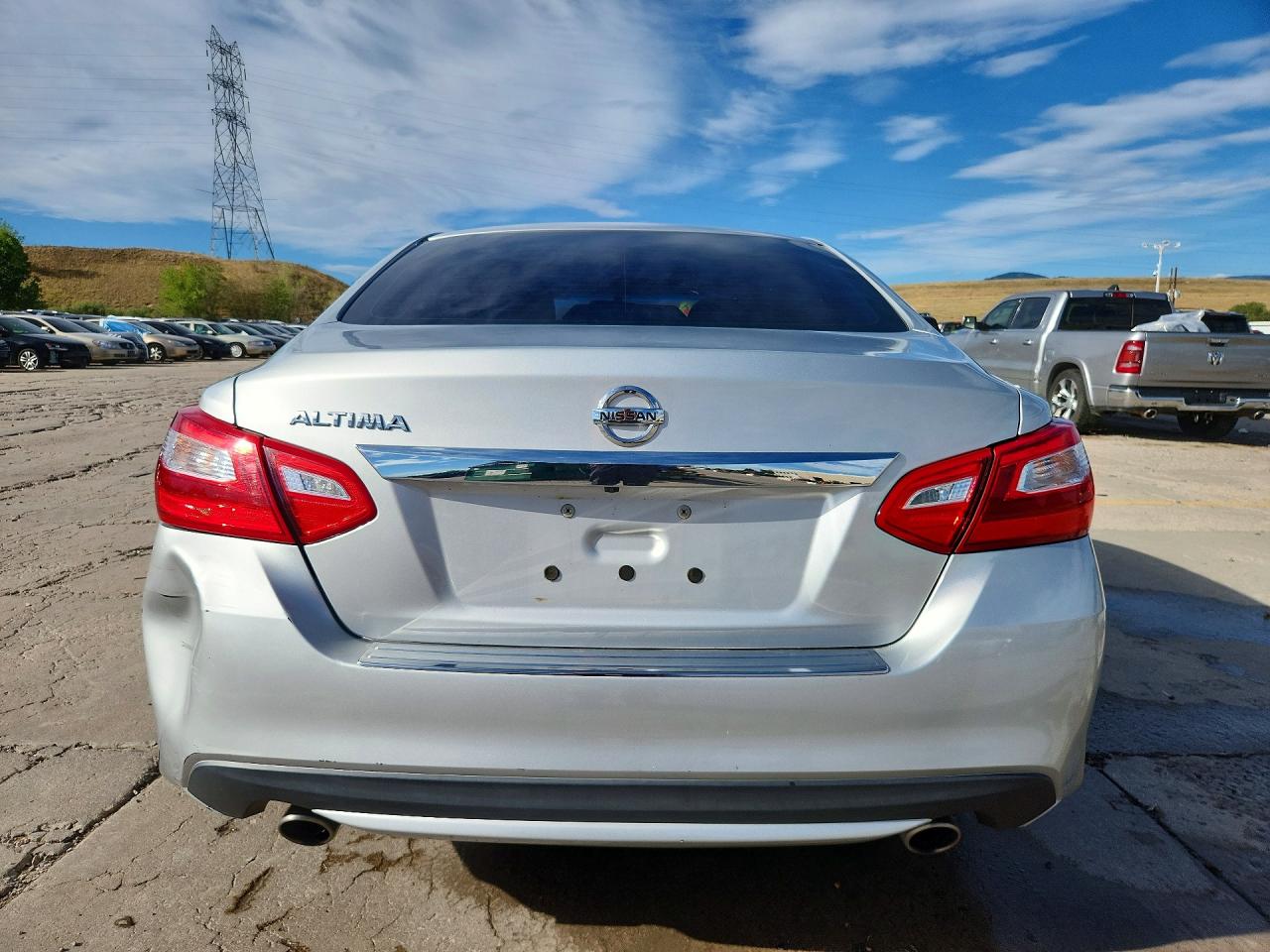 2017 Nissan Altima 2.5 S Silver vin: 1N4AL3AP6HC239402