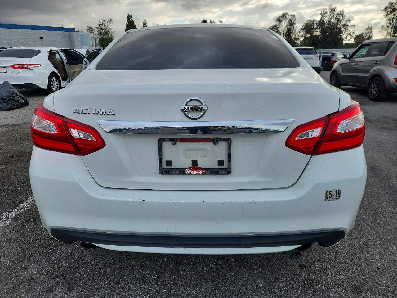 2017 Nissan Altima 2.5 S White vin: 1N4AL3AP6HN348396
