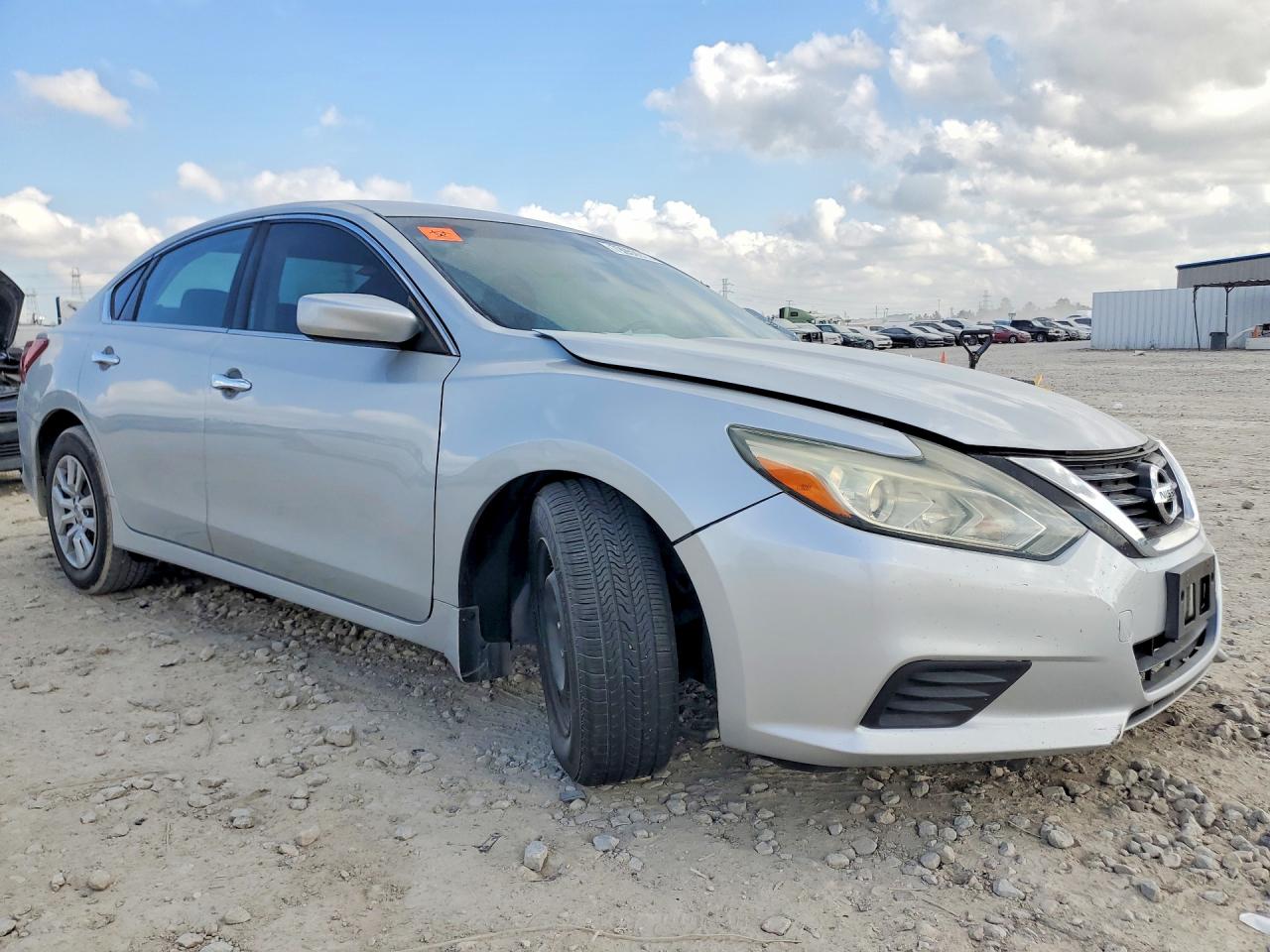 2018 Nissan Altima 2.5 S Silver vin: 1N4AL3AP6JC111599
