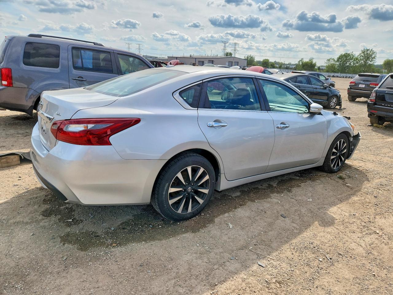 2018 Nissan Altima 2.5 Sl Silver vin: 1N4AL3AP6JC196377