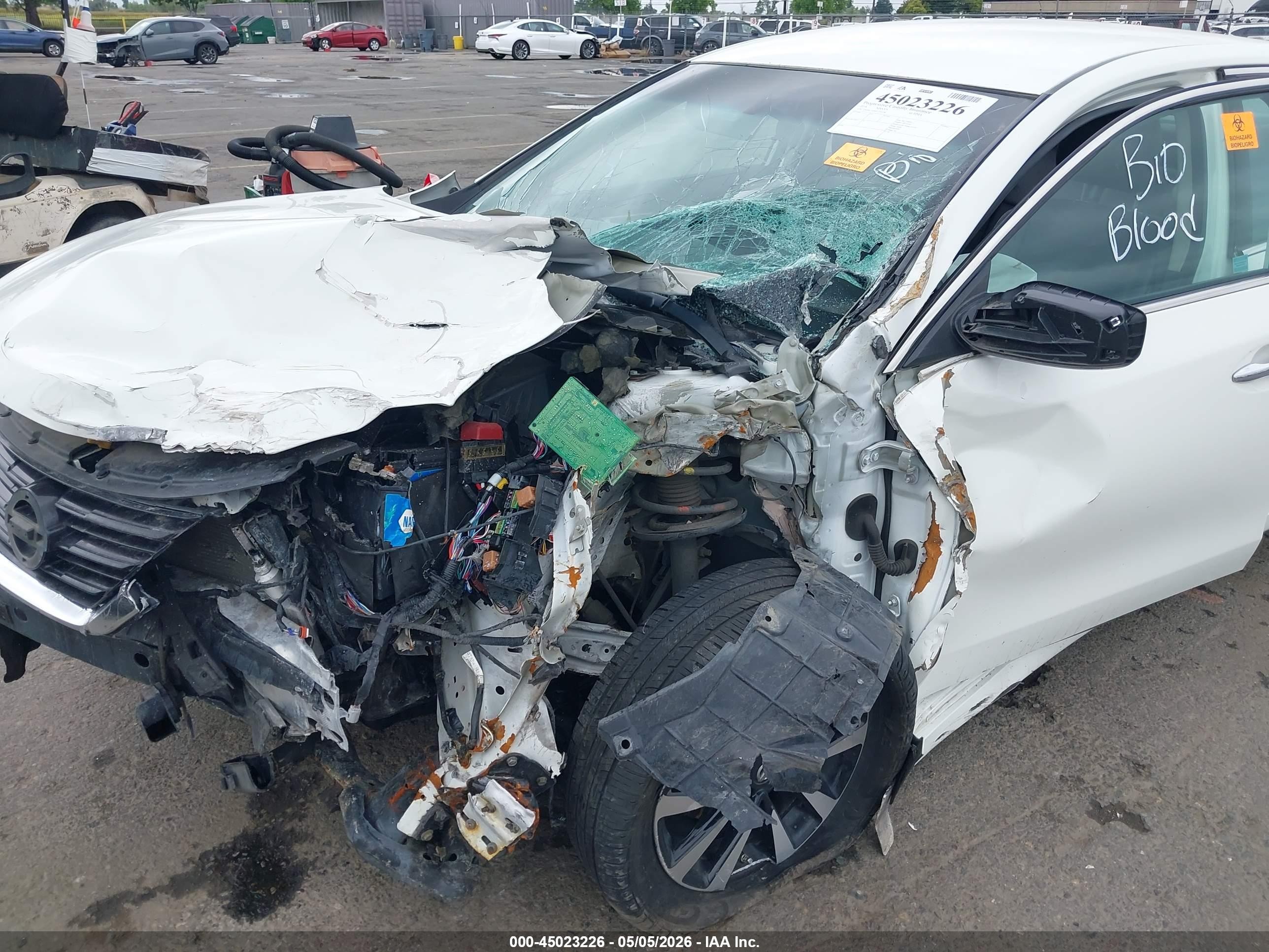 2018 Nissan Altima 2.5 Sv Белый vin: 1N4AL3AP6JC205238