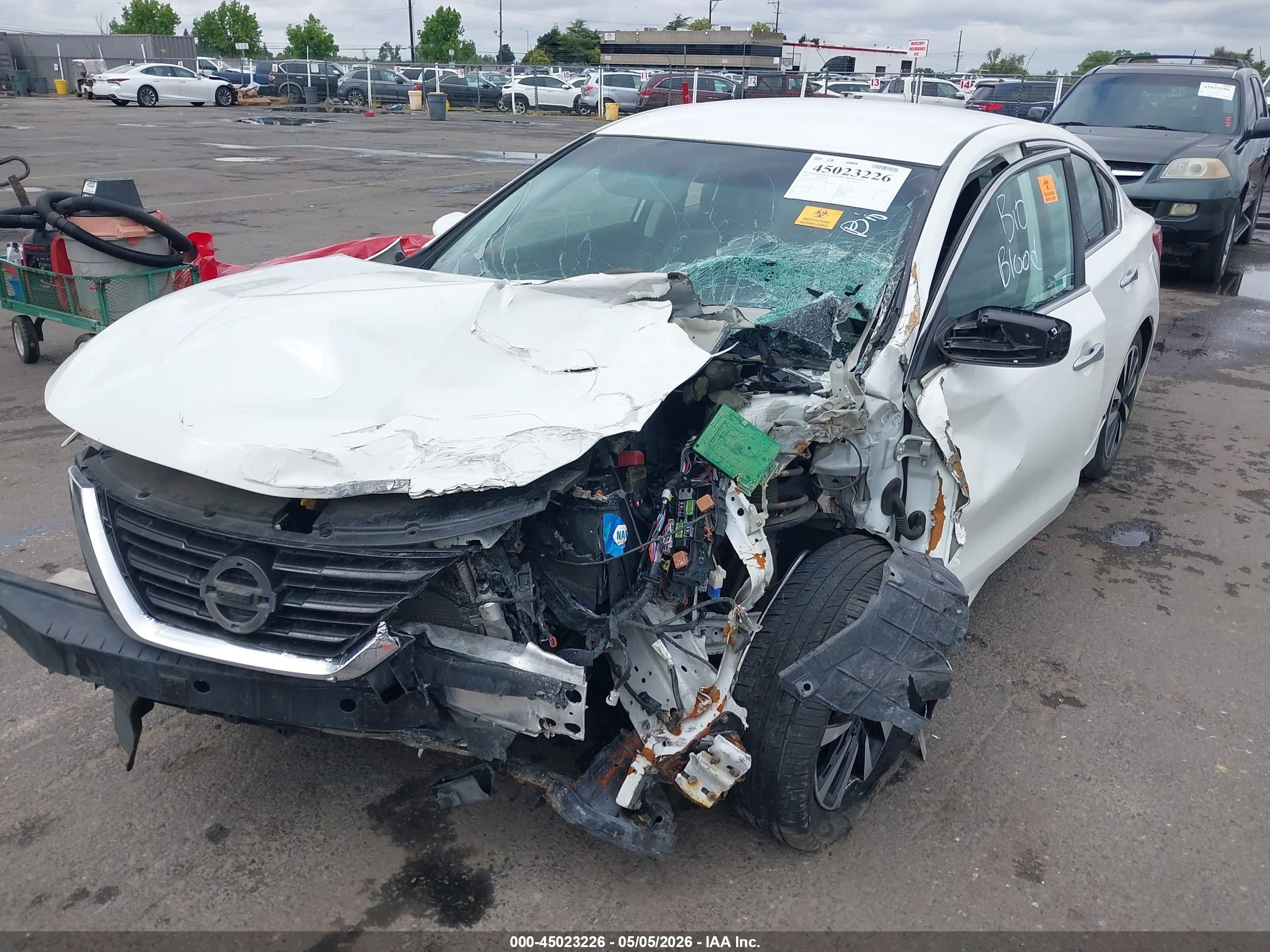 2018 Nissan Altima 2.5 Sv Белый vin: 1N4AL3AP6JC205238