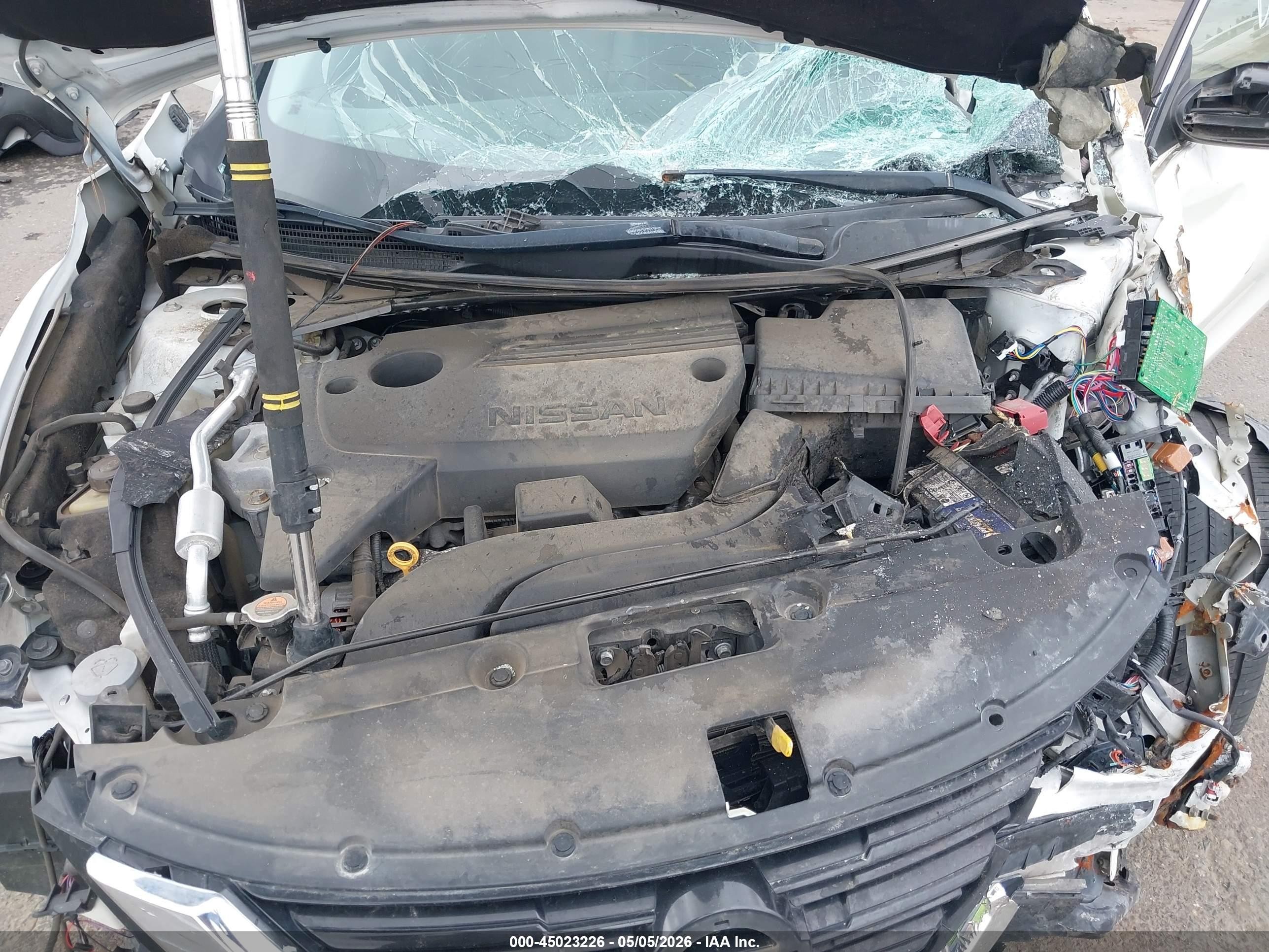 2018 Nissan Altima 2.5 Sv Белый vin: 1N4AL3AP6JC205238