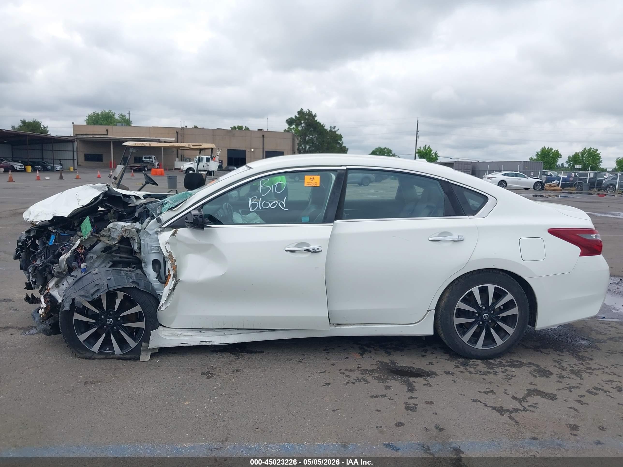 2018 Nissan Altima 2.5 Sv Белый vin: 1N4AL3AP6JC205238