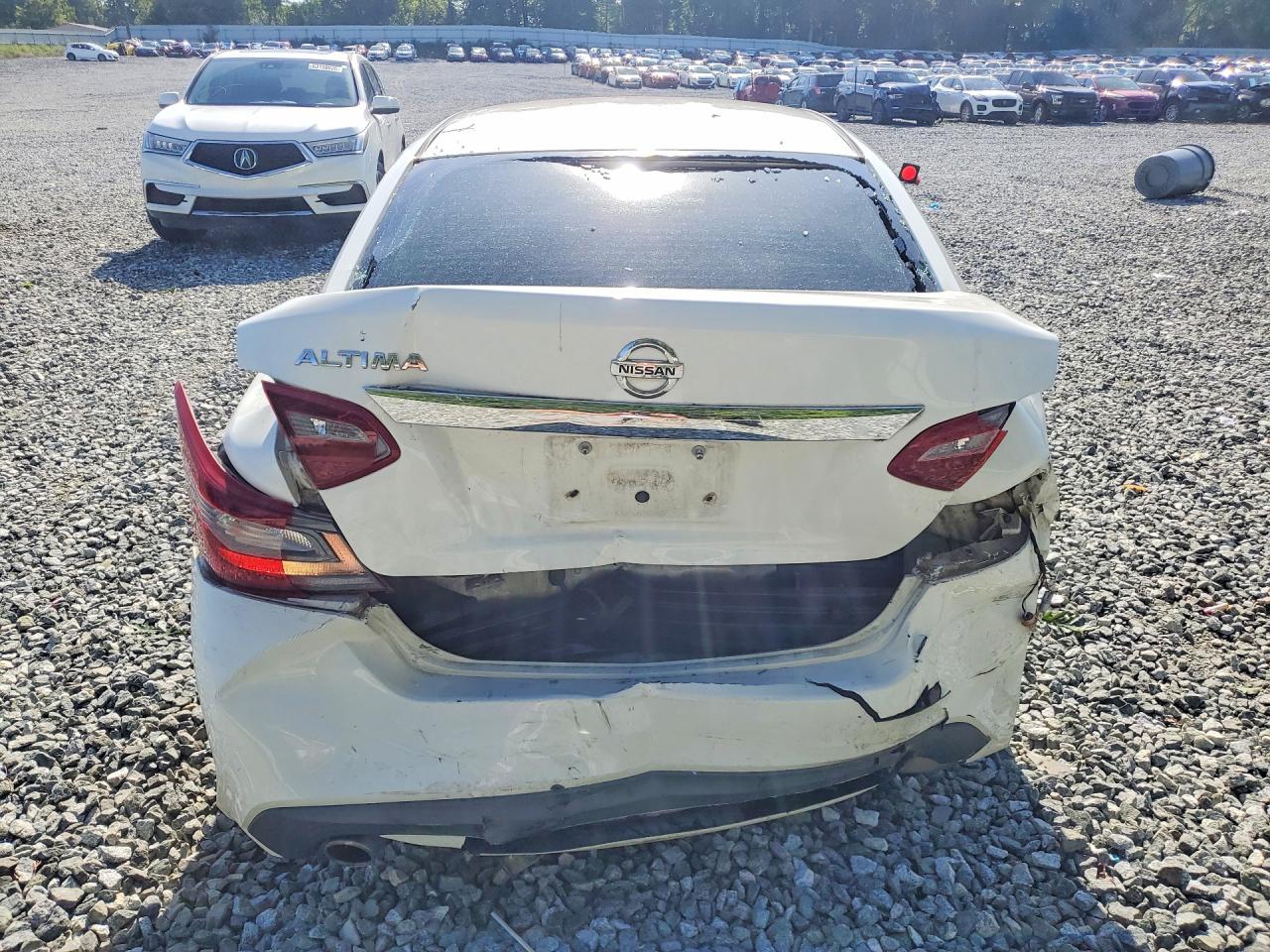 2018 Nissan Altima 2.5 S White vin: 1N4AL3AP6JC472976