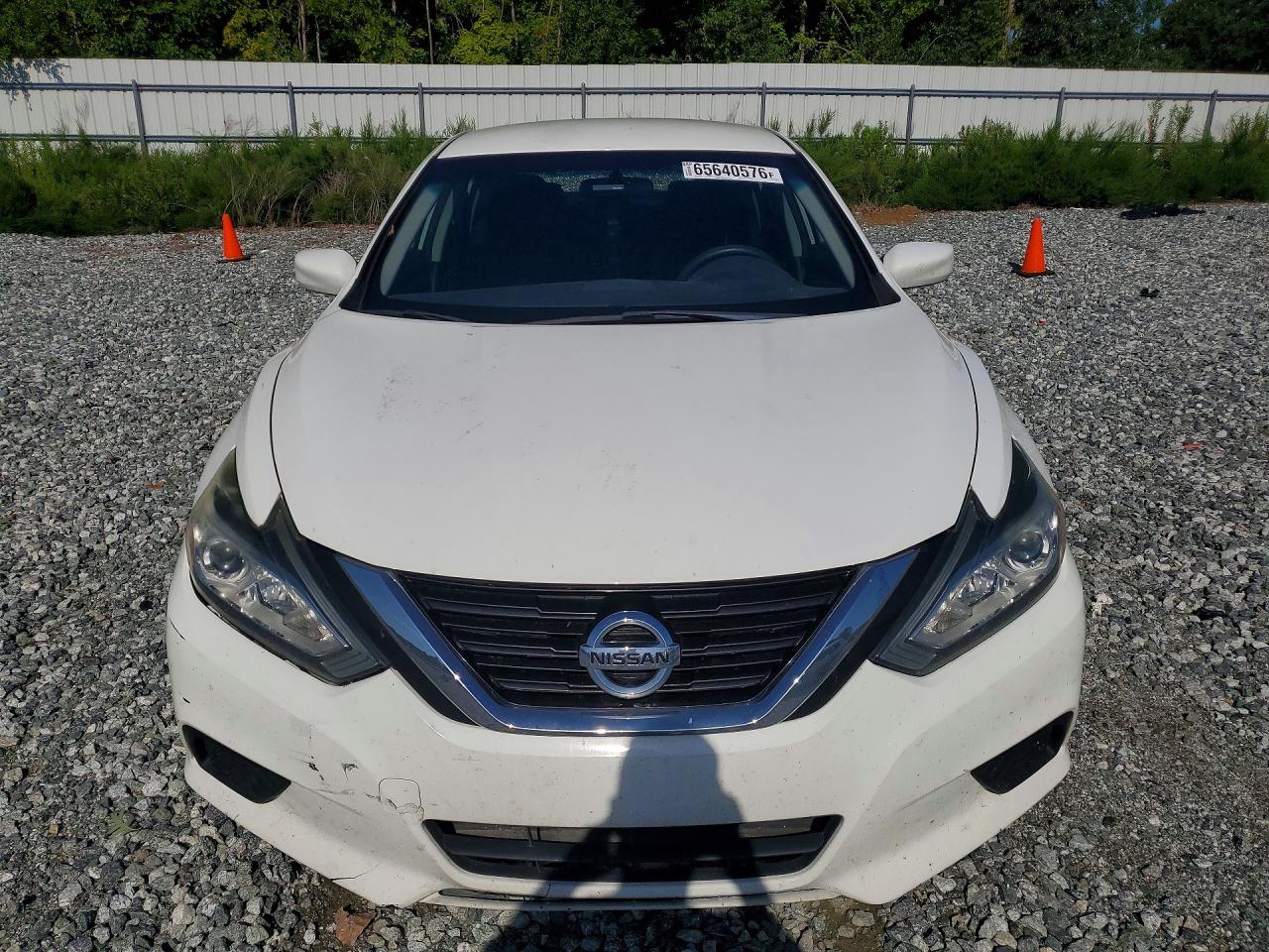 2018 Nissan Altima 2.5 S White vin: 1N4AL3AP6JC472976