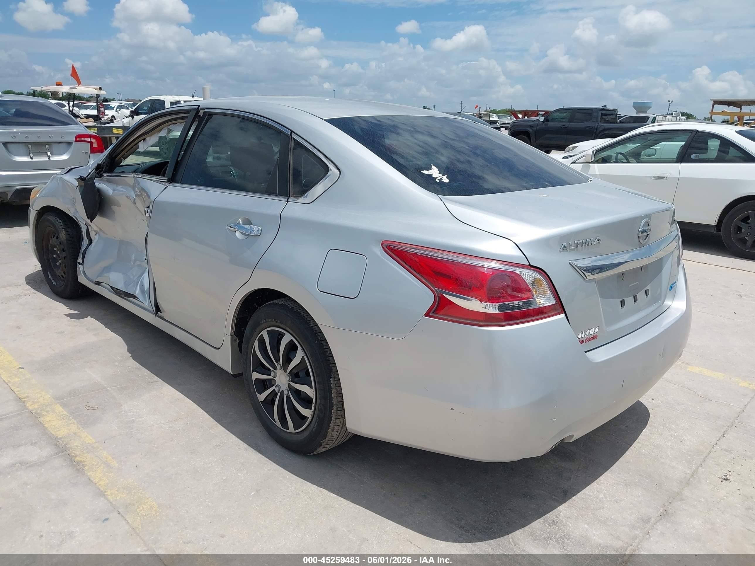 2013 Nissan Altima 2.5 S Silver vin: 1N4AL3AP7DC111471