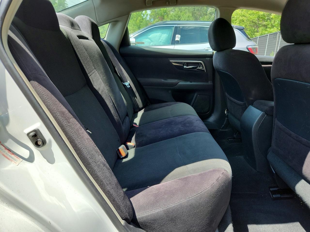 2013 Nissan Altima 2.5 White vin: 1N4AL3AP7DC124950