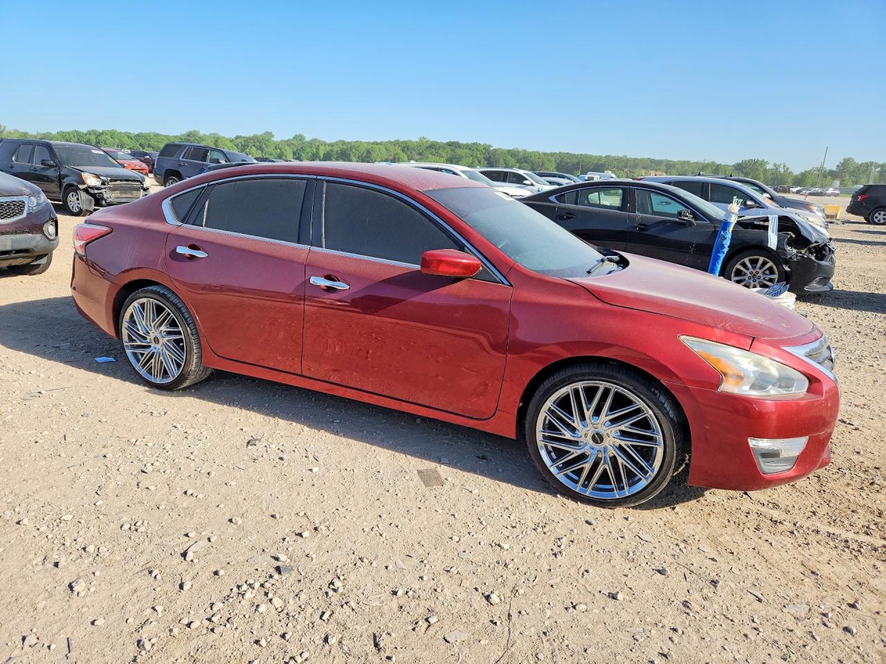 2013 Nissan Altima 2.5 Red vin: 1N4AL3AP7DC149024