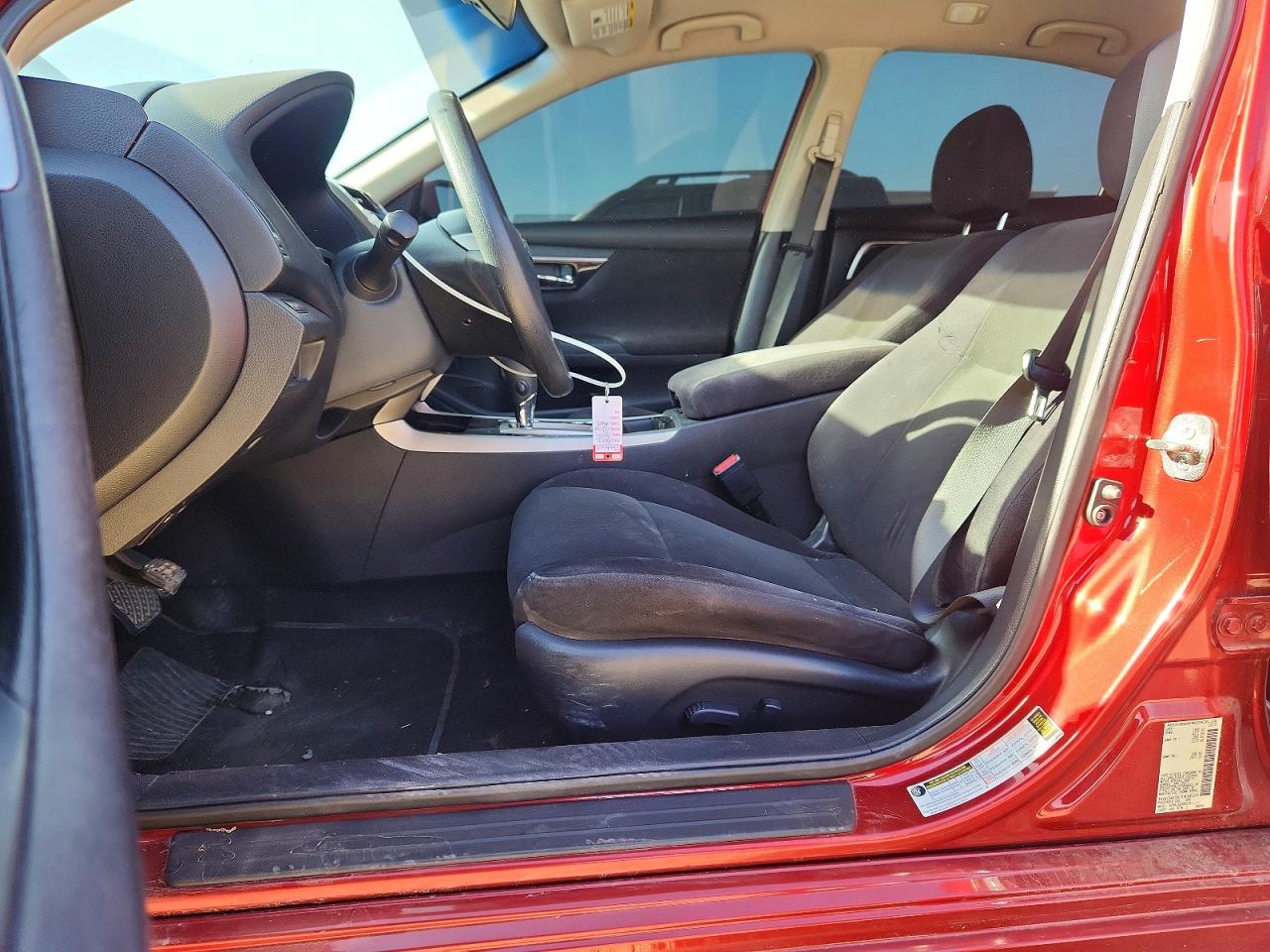 2013 Nissan Altima 2.5 Red vin: 1N4AL3AP7DC149024