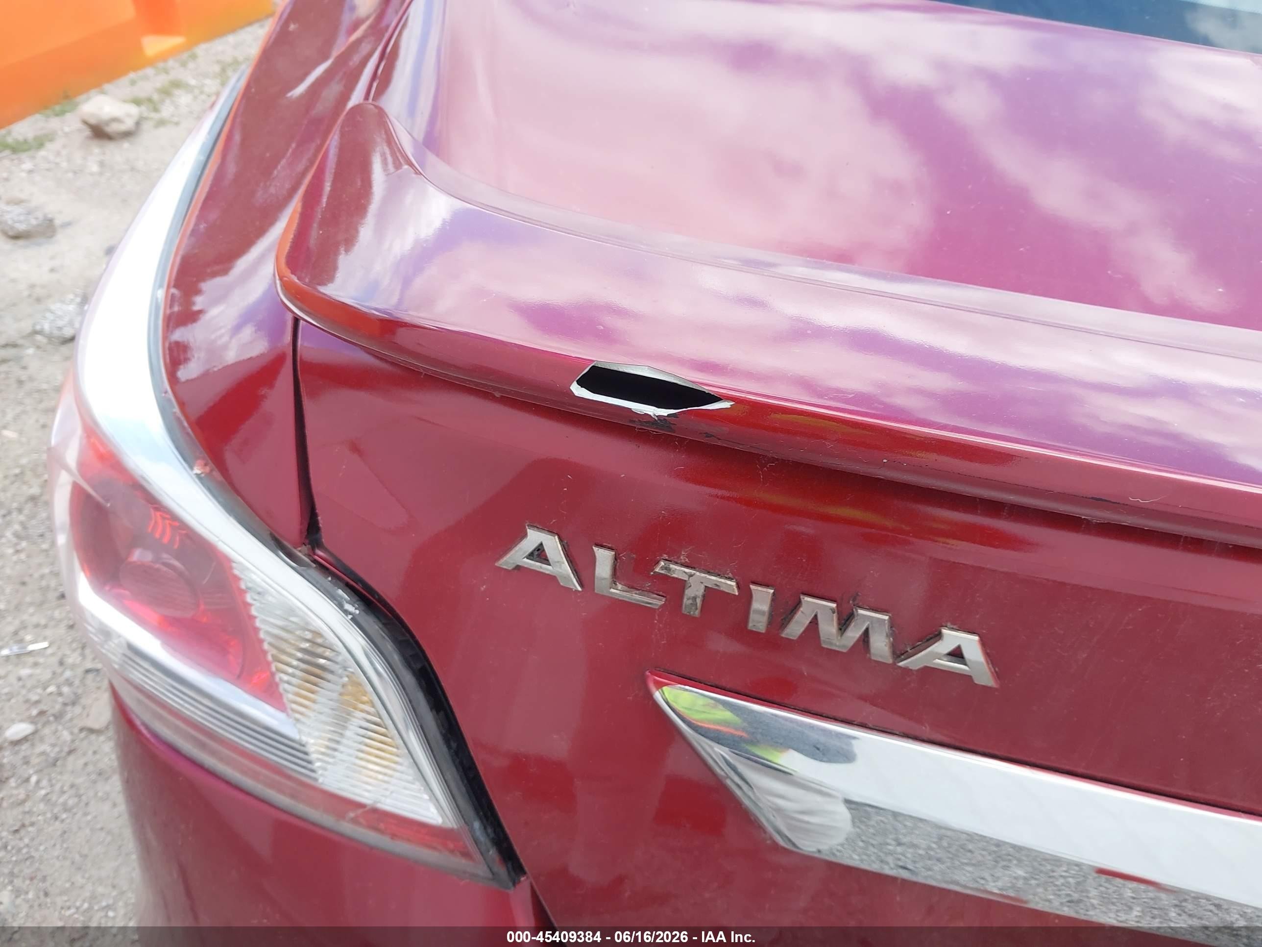 2013 Nissan Altima 2.5 Sv Red vin: 1N4AL3AP7DC175137