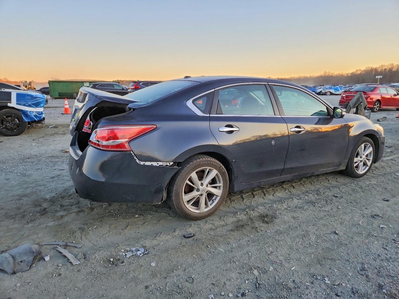 2013 Nissan Altima 2.5 Blue vin: 1N4AL3AP7DC186591