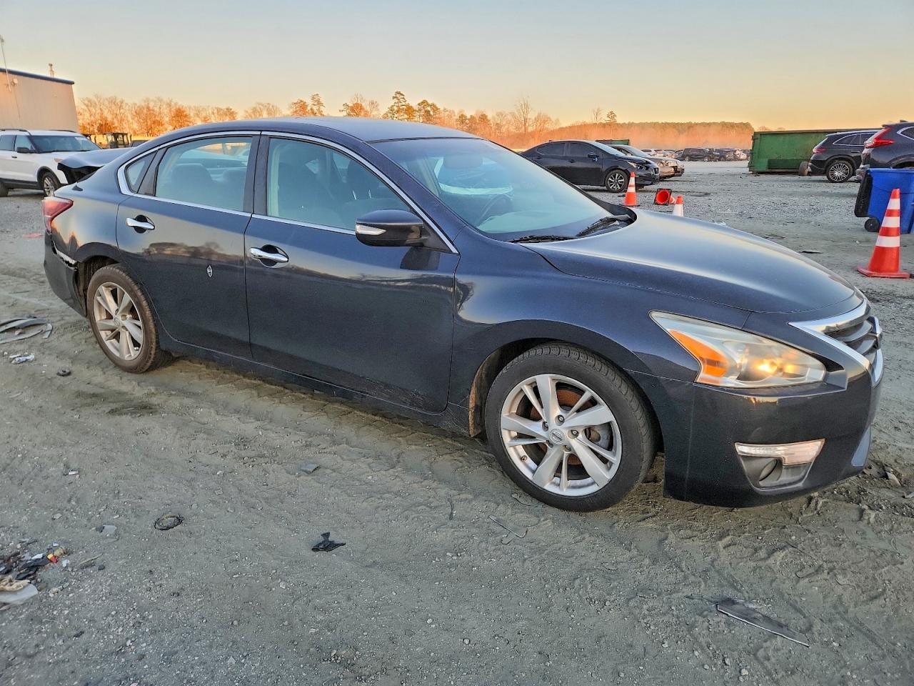 2013 Nissan Altima 2.5 Blue vin: 1N4AL3AP7DC186591