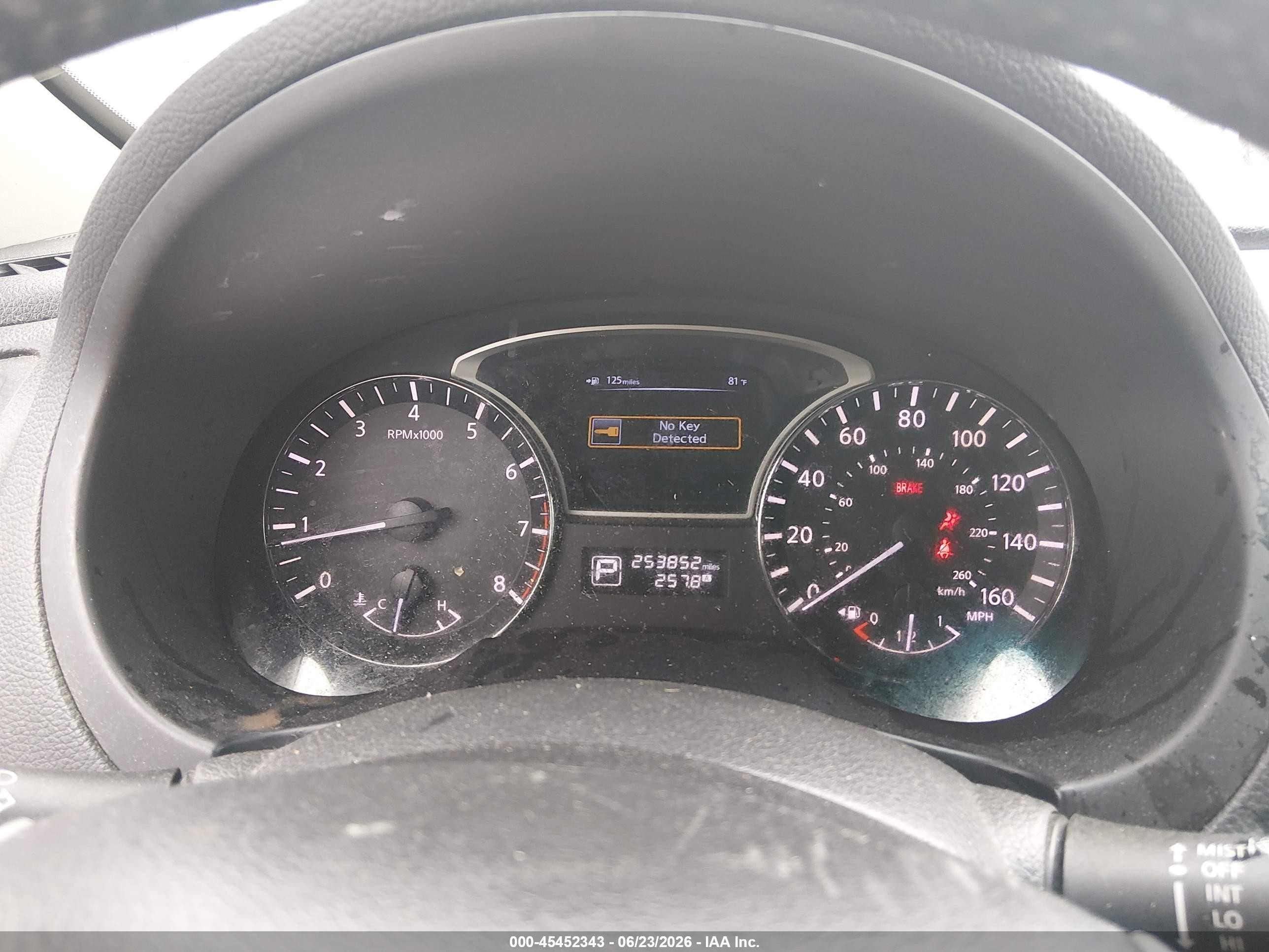 2013 Nissan Altima 2.5 Sv White vin: 1N4AL3AP7DC186963