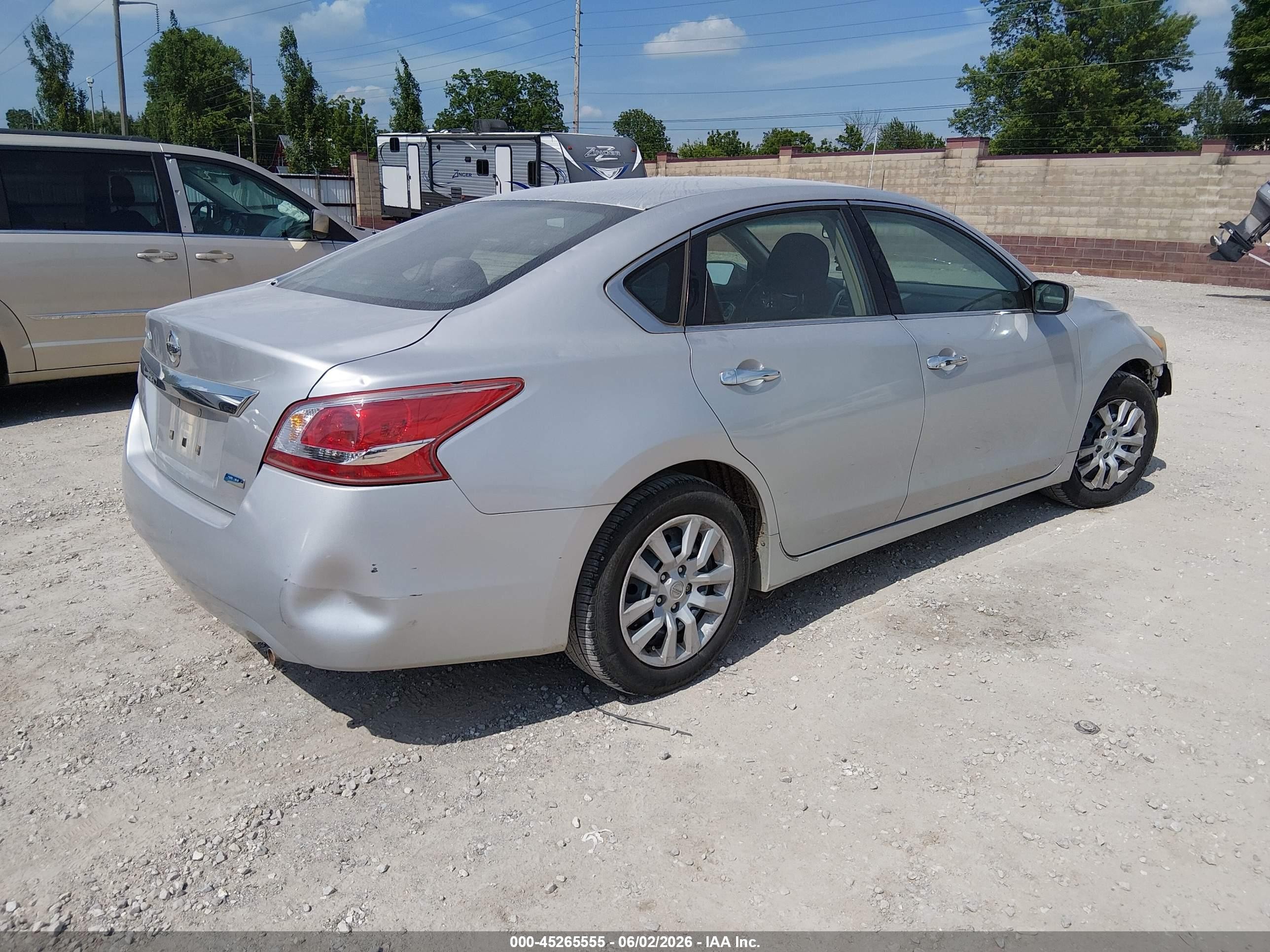 2013 Nissan Altima 2.5 Silver vin: 1N4AL3AP7DC202935