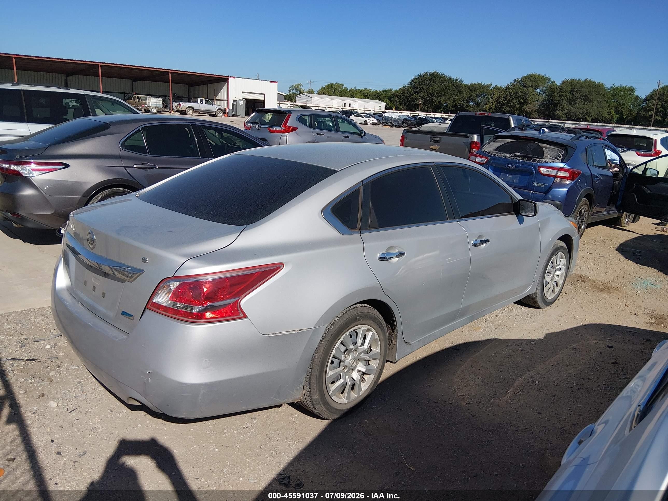 2013 Nissan Altima 2.5 S Silver vin: 1N4AL3AP7DC204670