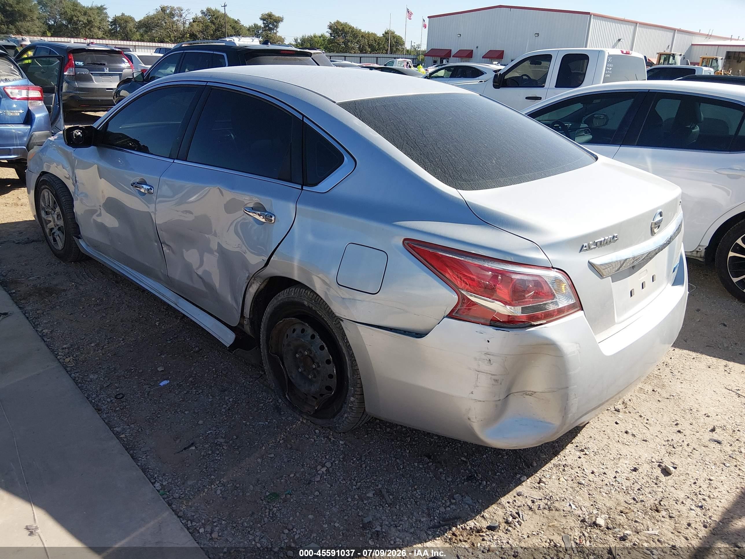 2013 Nissan Altima 2.5 S Silver vin: 1N4AL3AP7DC204670