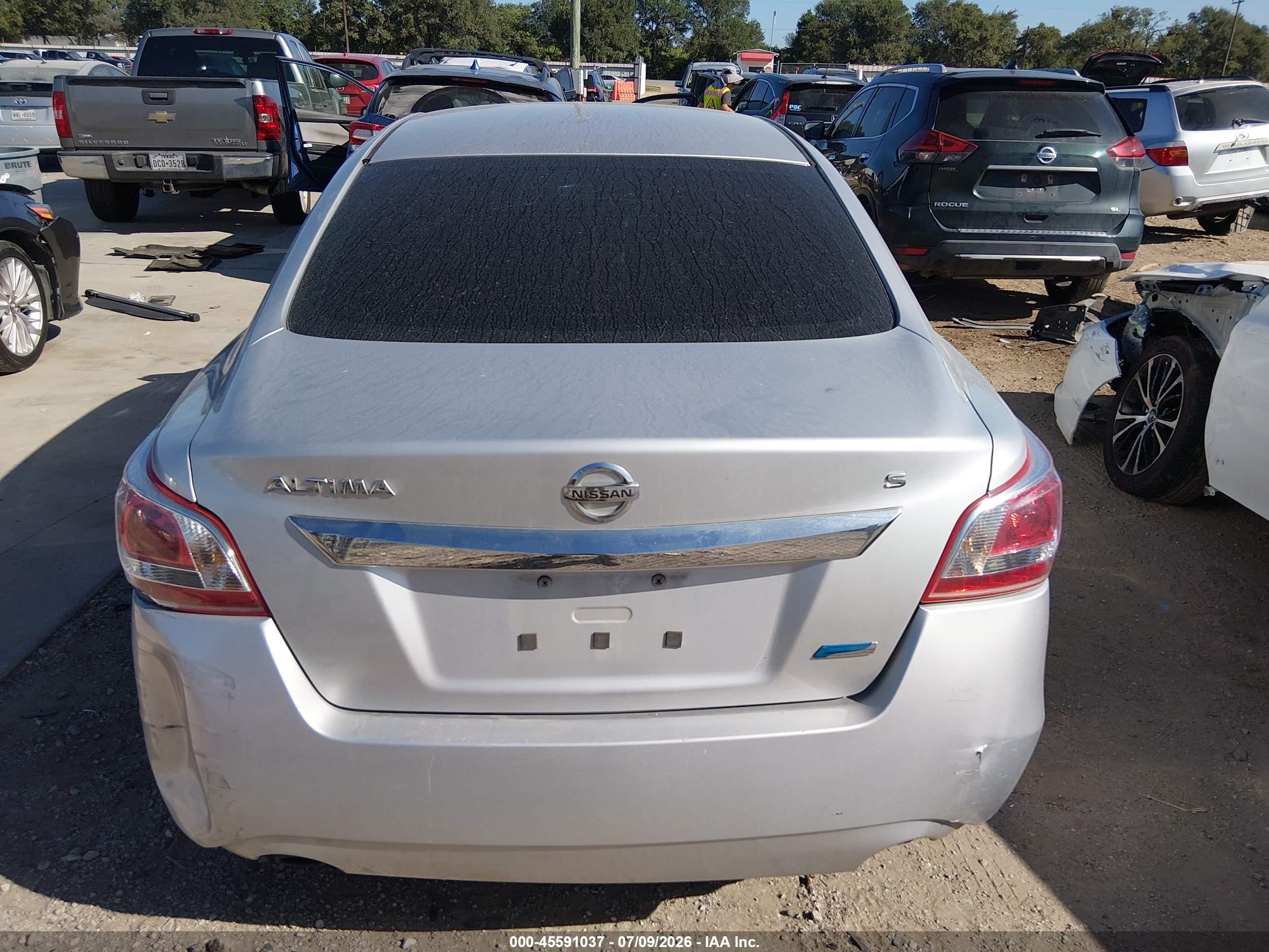 2013 Nissan Altima 2.5 S Silver vin: 1N4AL3AP7DC204670